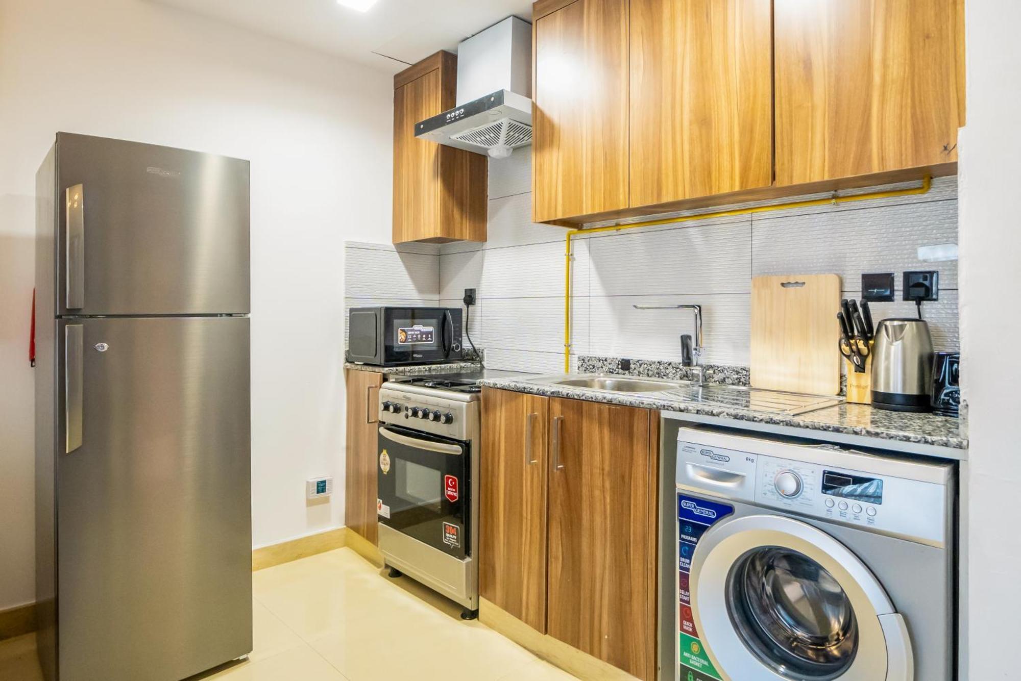 1bhk , 5 Mins From Dxb Airport & Metro * Dubai