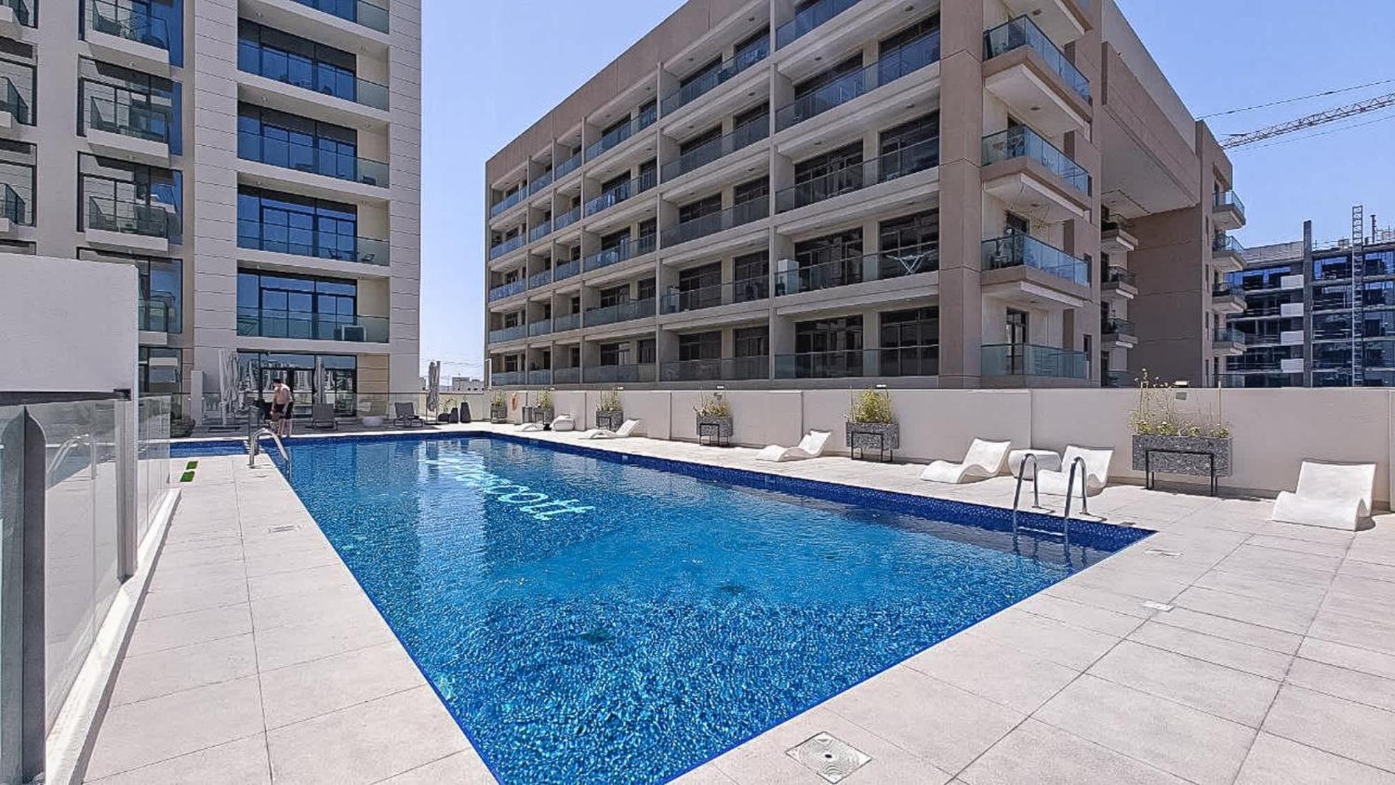 Apartment A Prime That Sleeps 2 In Jebel Ali