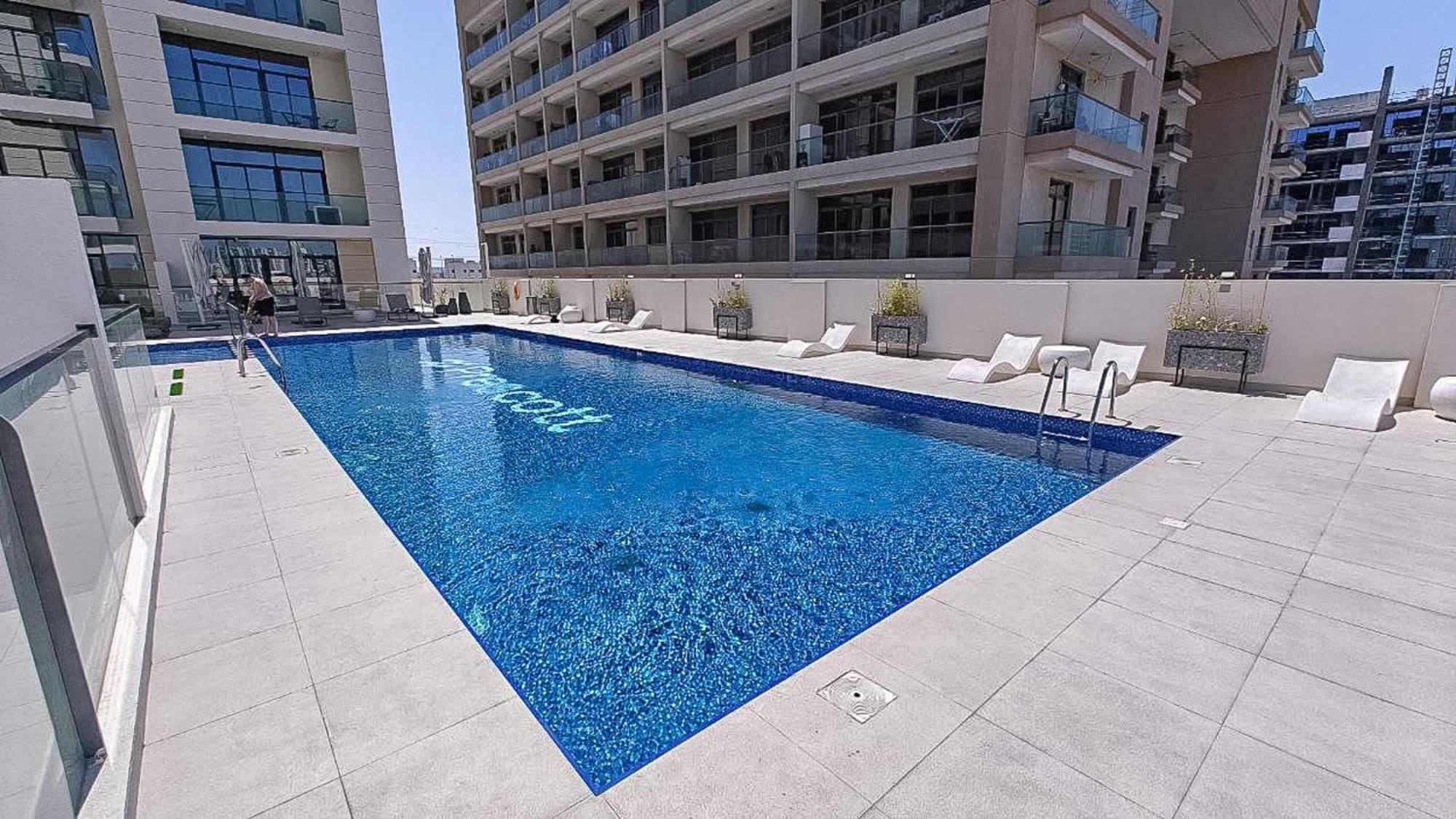 A Prime That Sleeps 2 In Jebel Ali Apartment