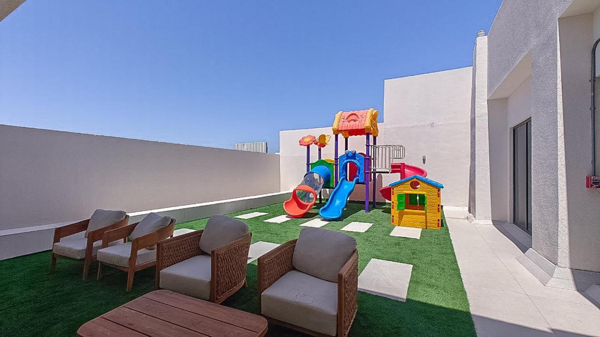 A Prime That Sleeps 2 In Jebel Ali Apartment *
