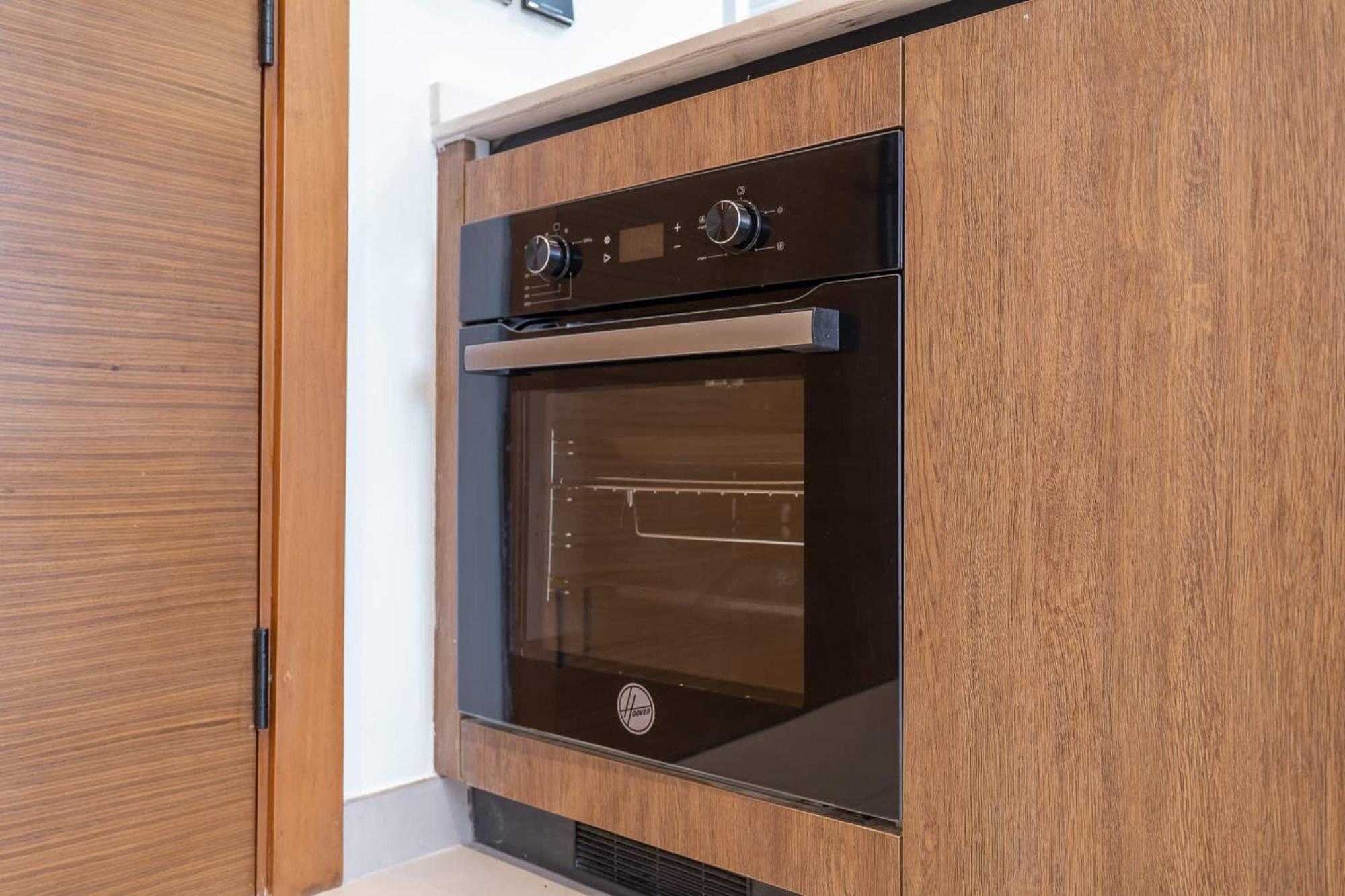 A Prime That Sleeps 2 In Jebel Ali Apartment