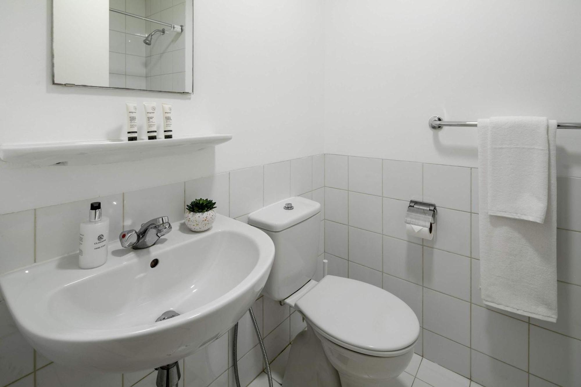 Apartment Frank Porter - Al Yass Tower