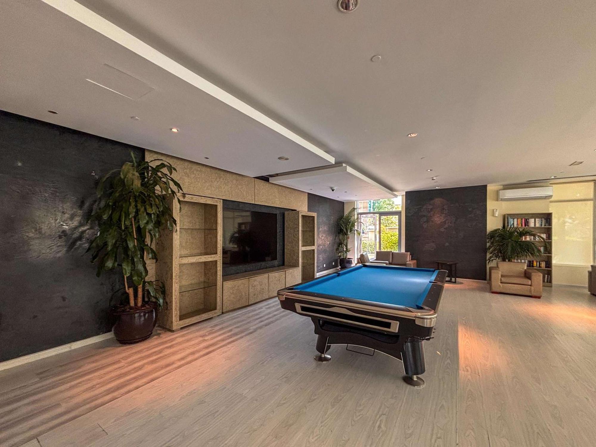 Apartment Frank Porter - Al Yass Tower