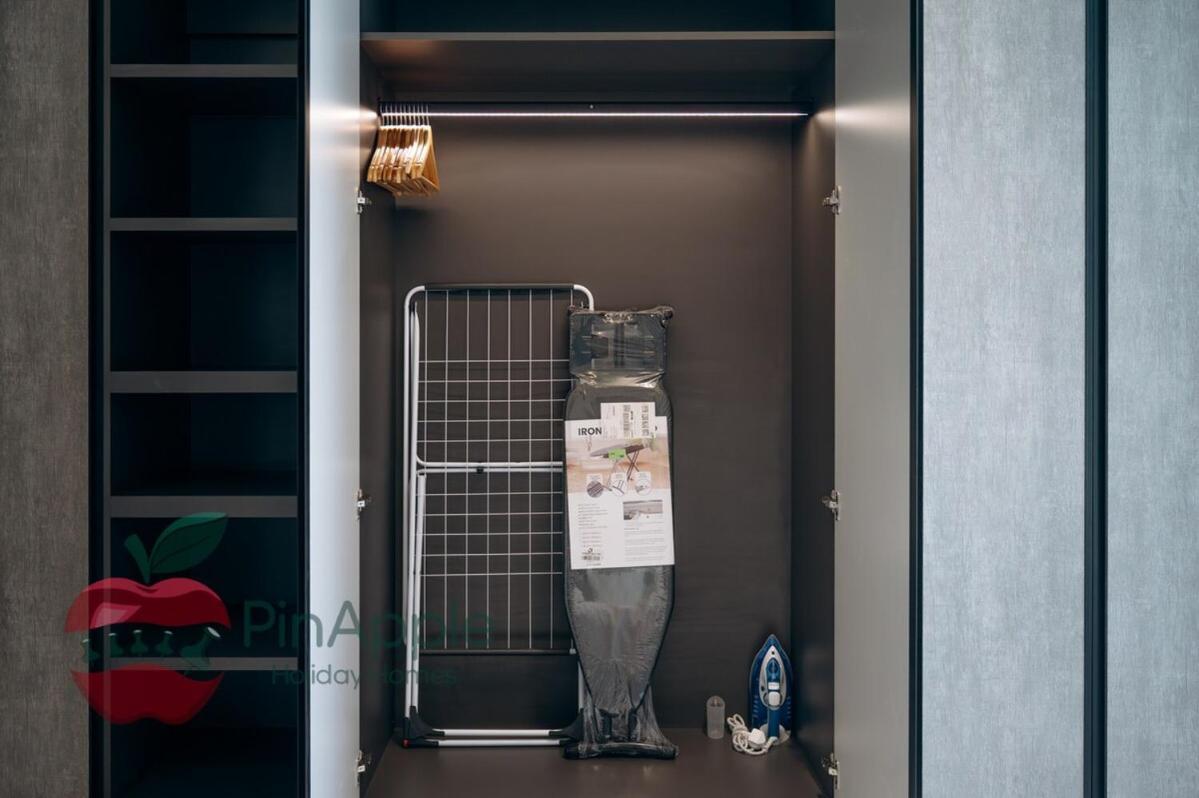 Apartment Mbl Royal Live 2br And Maid