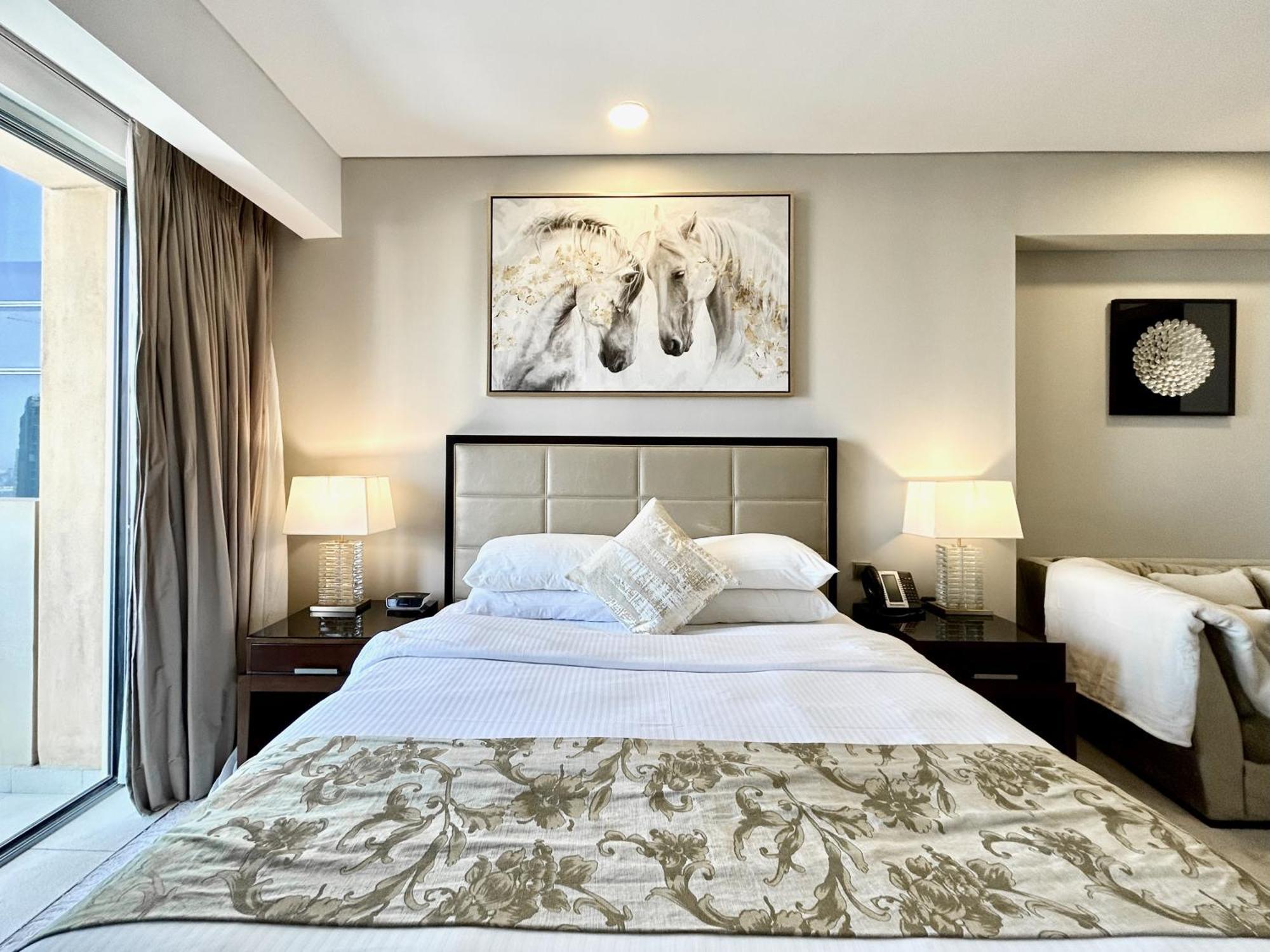 Cosmos Living Jw Marina Dubai