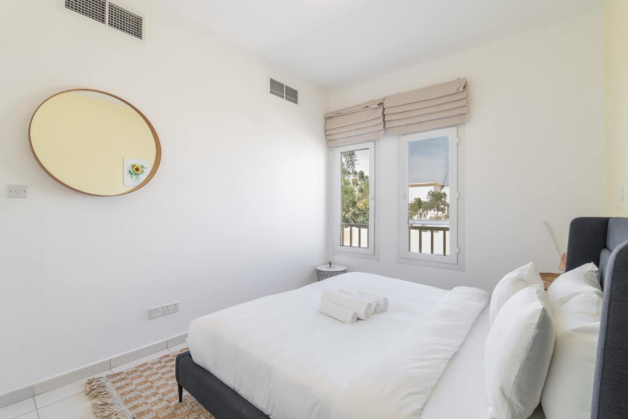 Emirates Living's Fascinating For Everyone Villa *