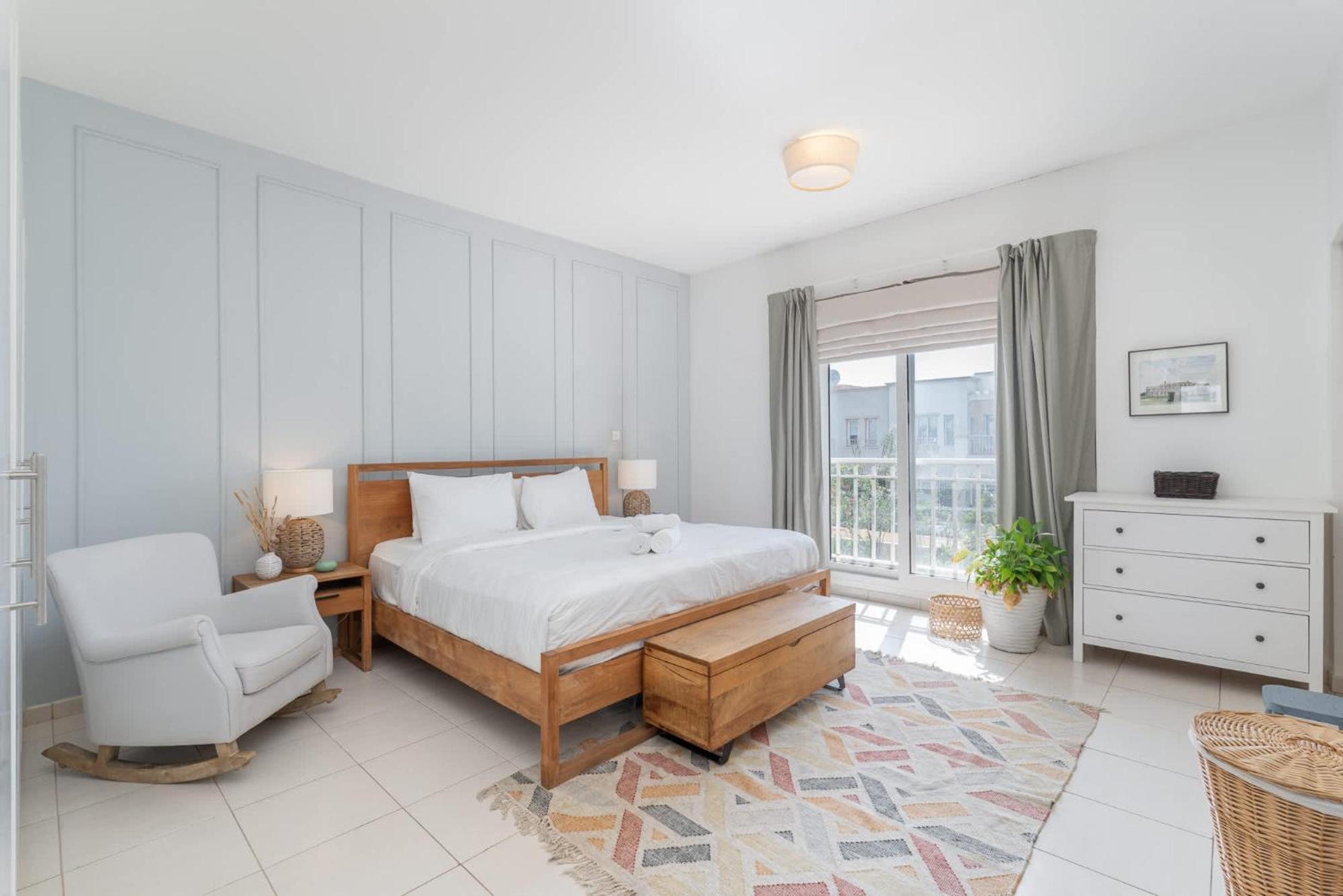 Villa Emirates Living's Fascinating For Everyone