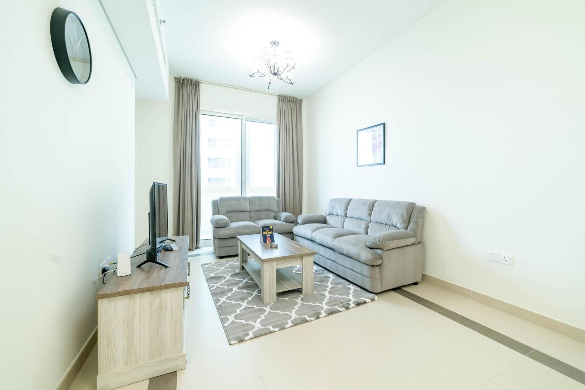 Guest house Oyo 589 Najma Tower, Two Bedrooms Apartments, Sports