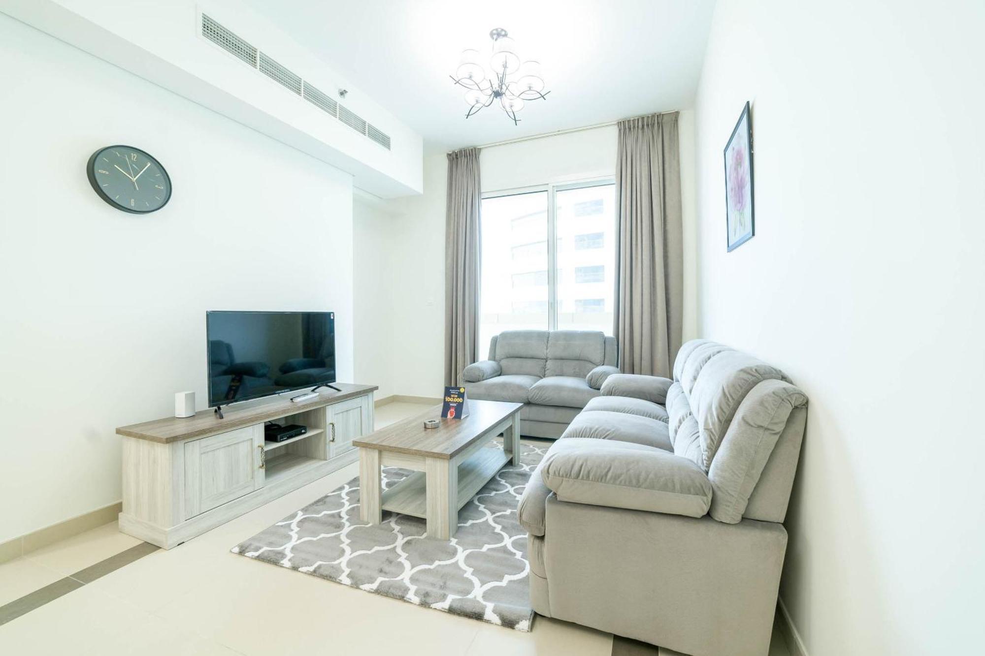 Guest house Oyo 589 Najma Tower, Two Bedrooms Apartments, Sports *