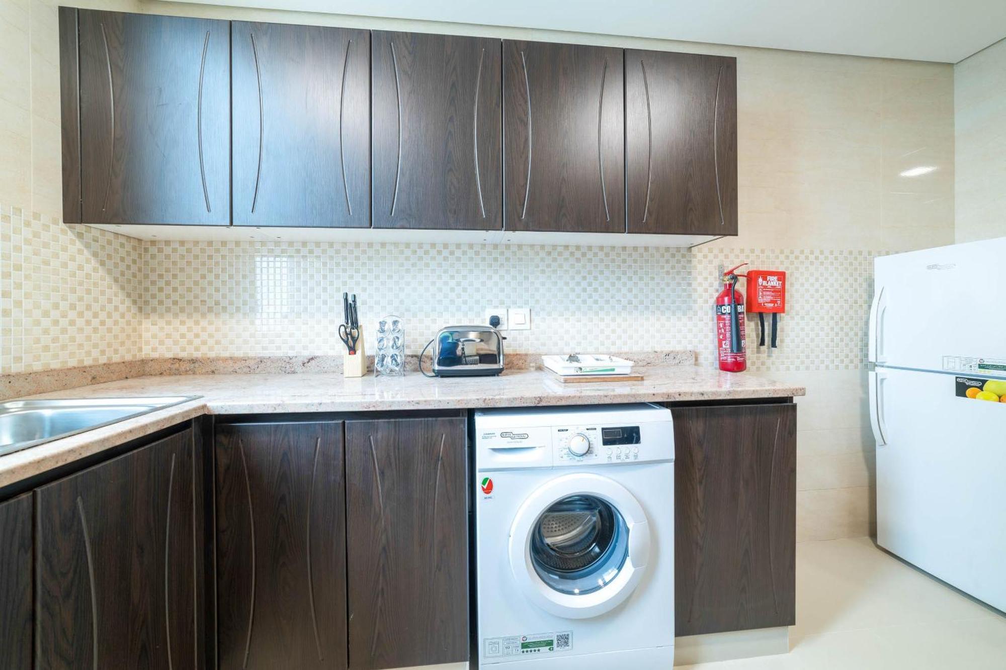 Oyo 589 Najma Tower, Two Bedrooms Apartments, Sports Guest house Dubai