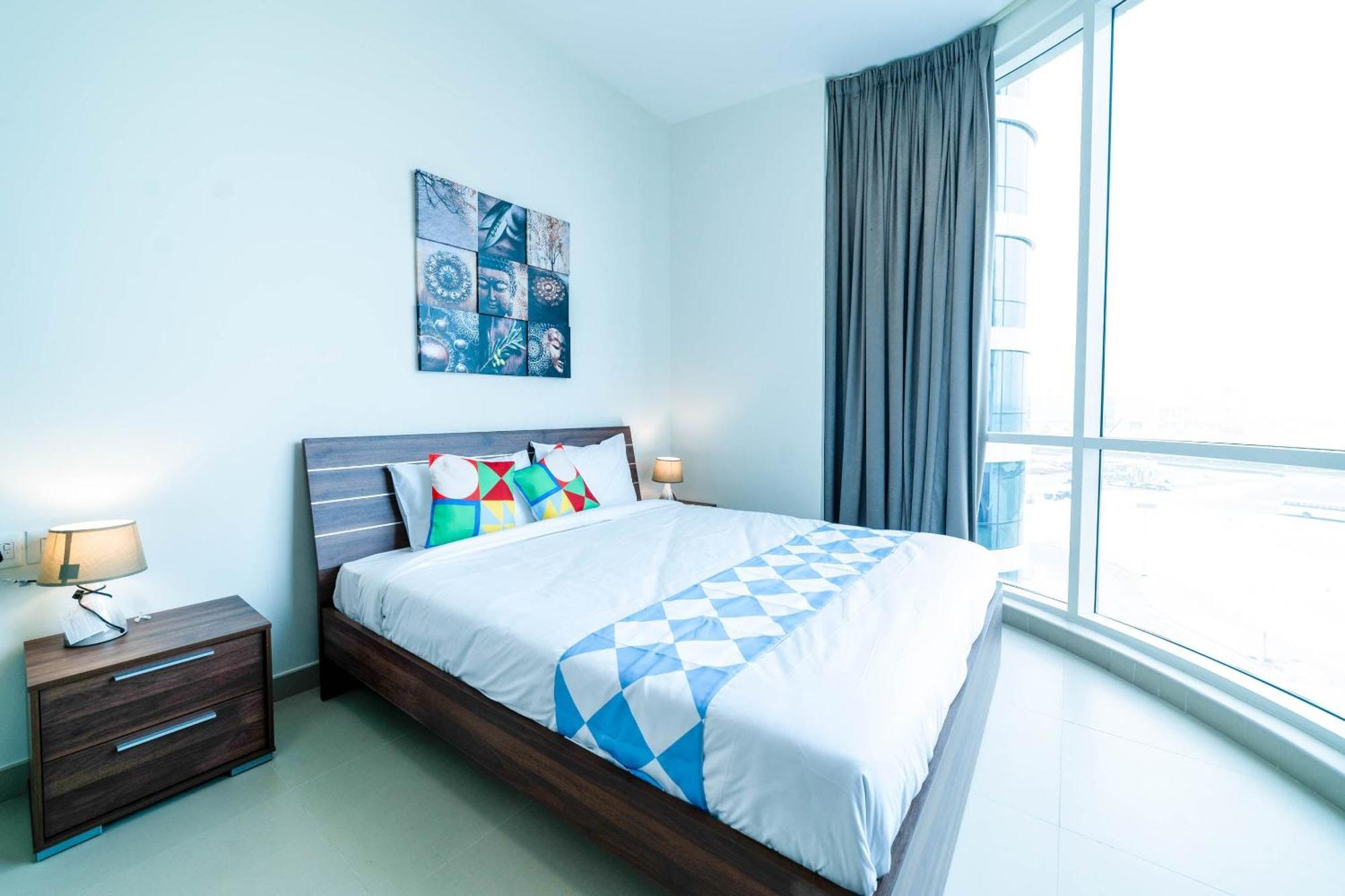 Oyo 589 Najma Tower, Two Bedrooms Apartments, Sports Dubai