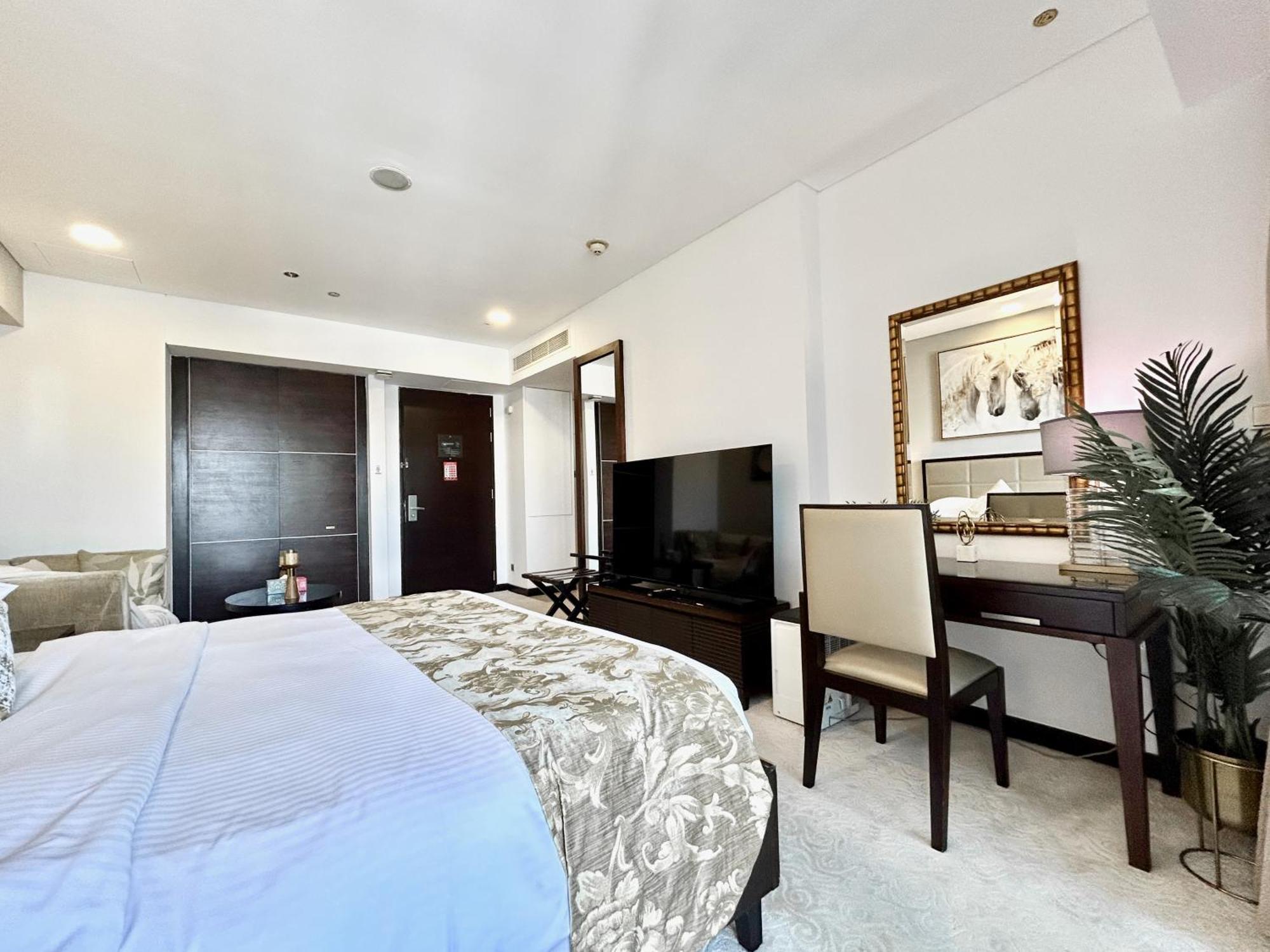 Cosmos Living Jw Marriott Marina *