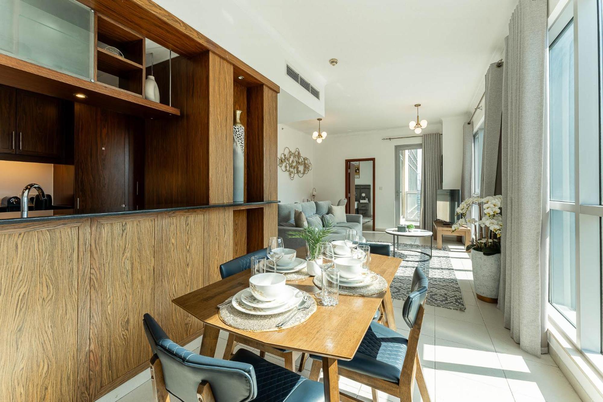 Superb 1-bedroom With Full Burj Khalifa View - 5-min Walk To Mall *