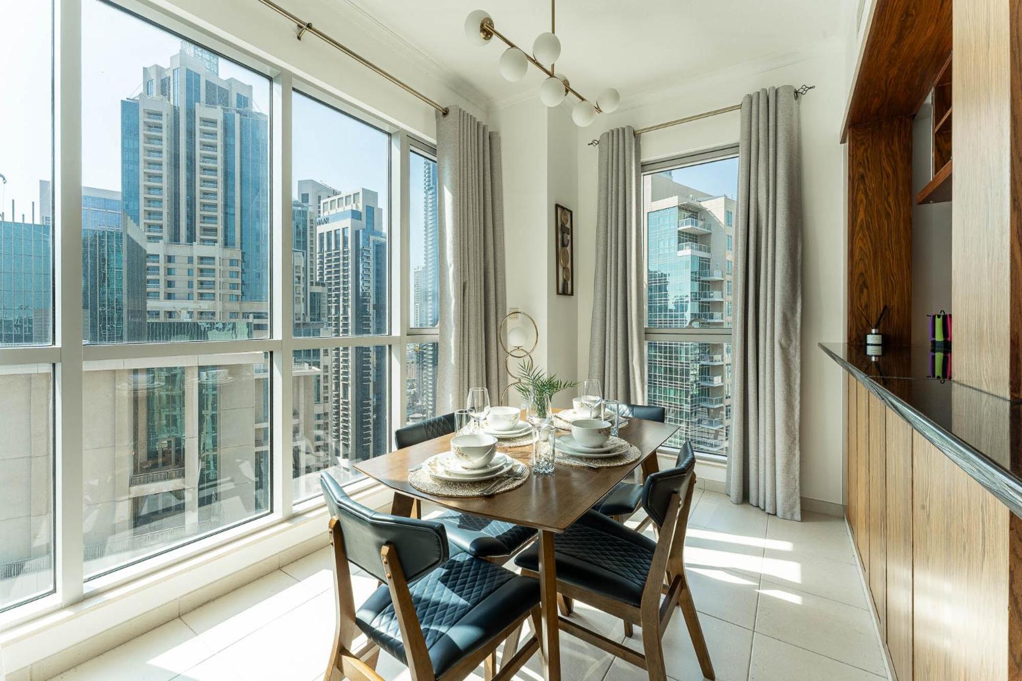 Superb 1-bedroom With Full Burj Khalifa View - 5-min Walk To Mall * Dubai