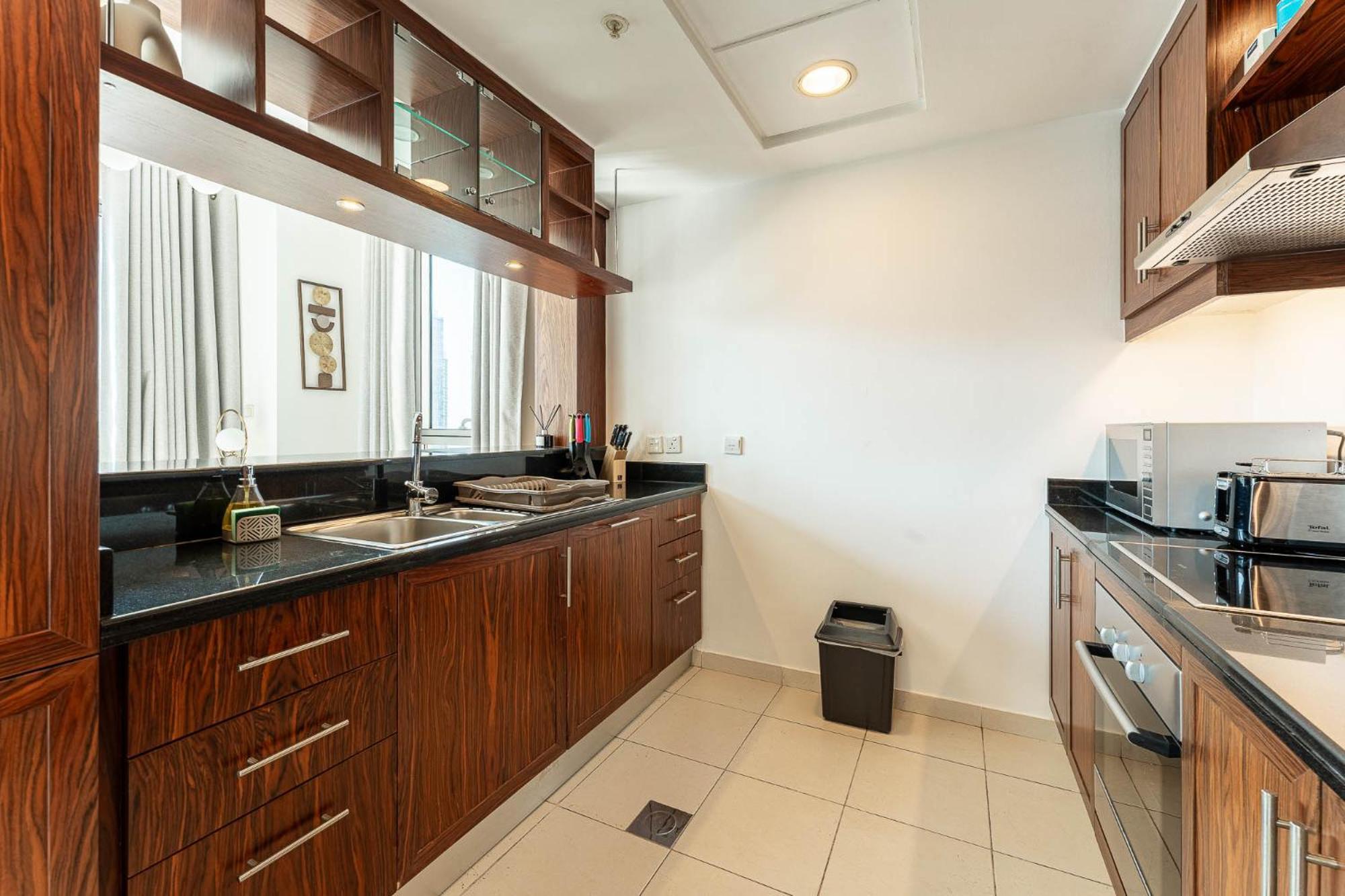 Superb 1-bedroom With Full Burj Khalifa View - 5-min Walk To Mall *