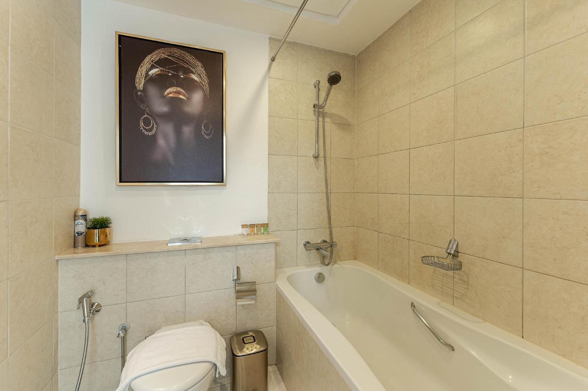 Superb 1-bedroom With Full Burj Khalifa View - 5-min Walk To Mall