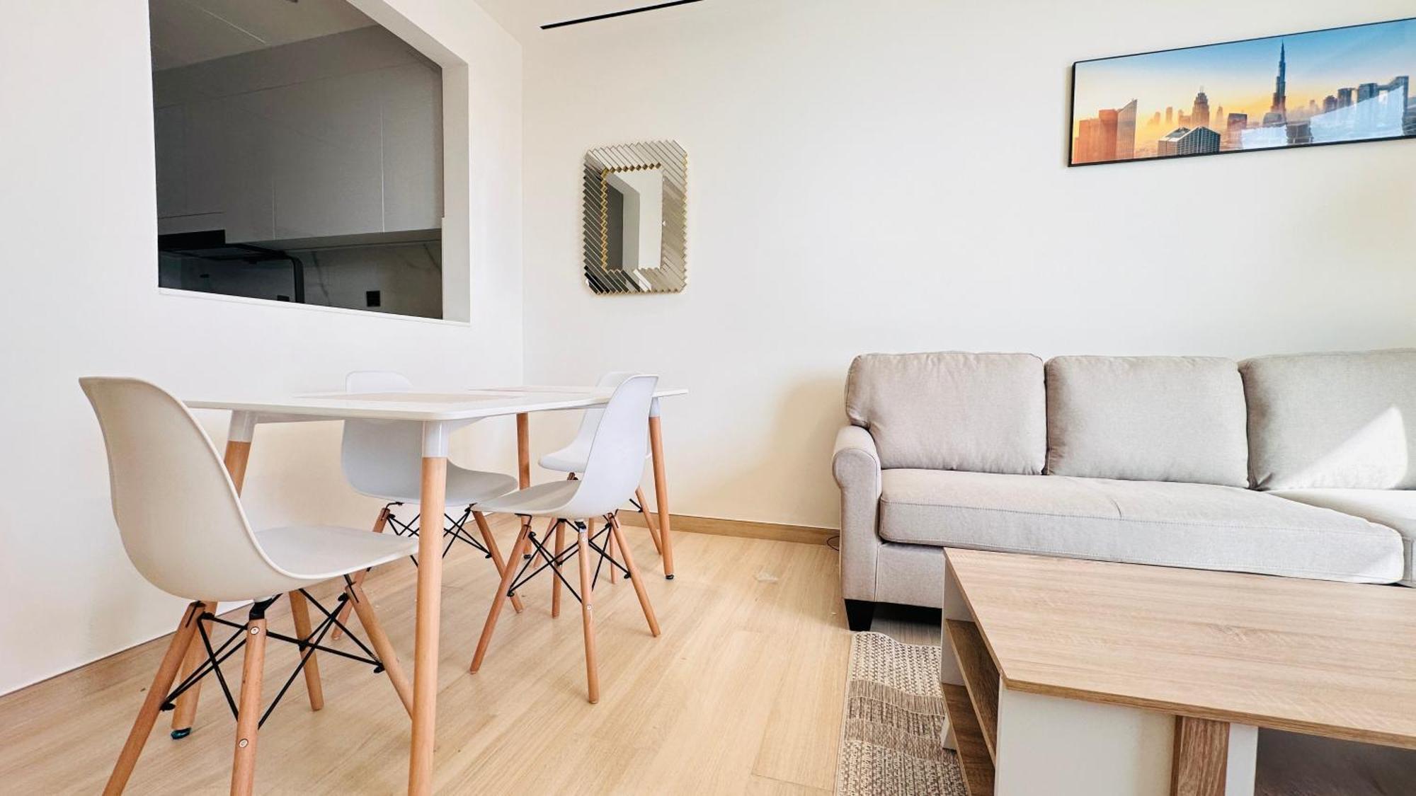 Oyo 1288 Fully Furnished 1bed @jvc Homestay Dubai