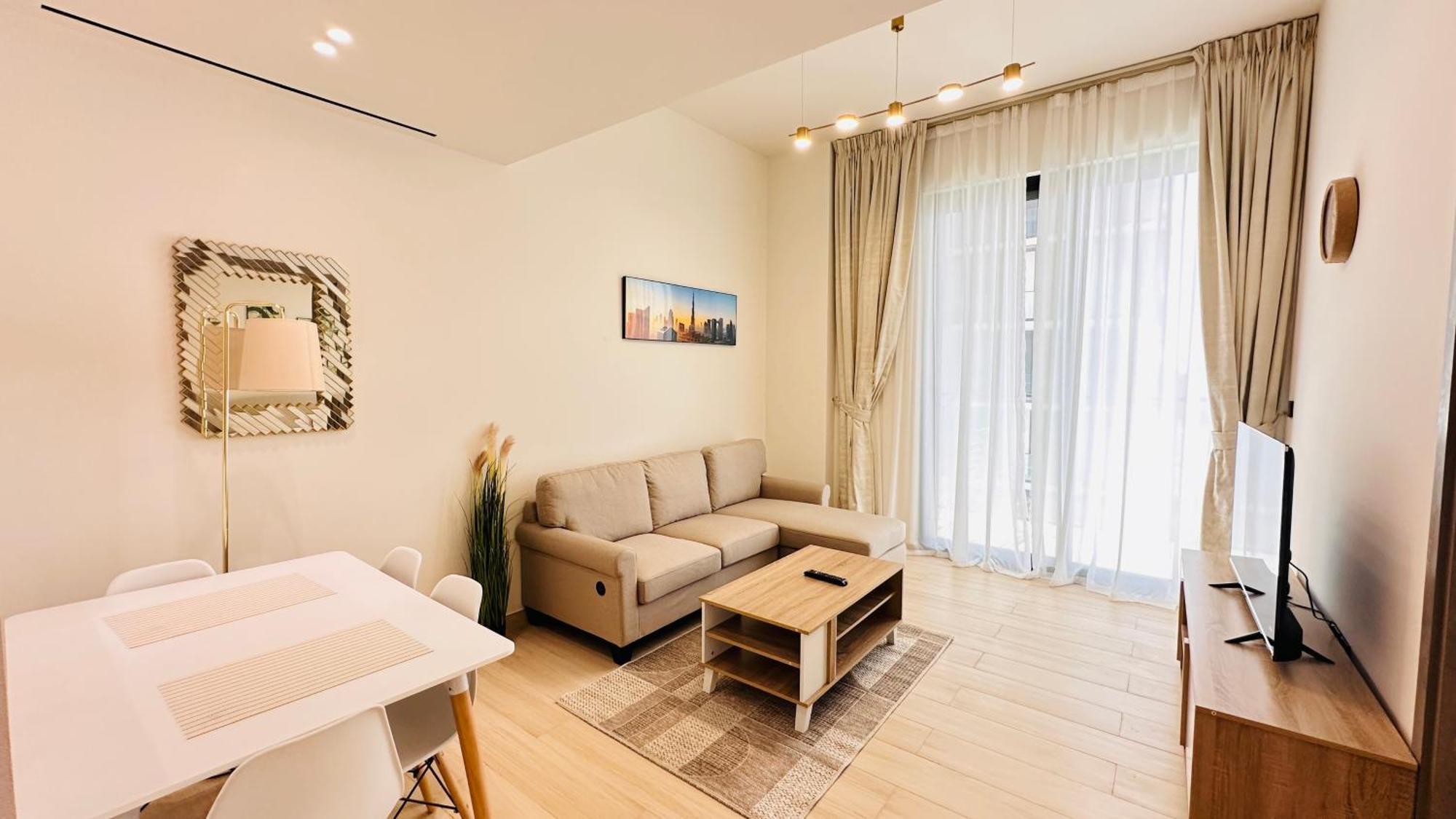 Oyo 1288 Fully Furnished 1bed @jvc