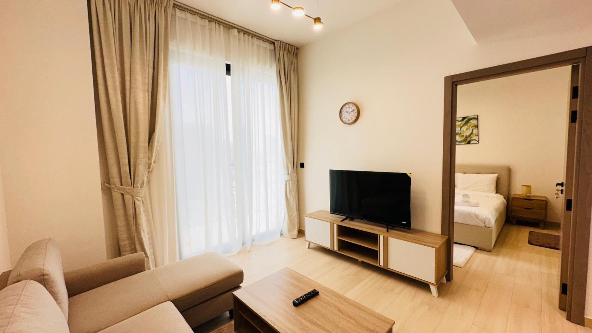 Homestay Oyo 1288 Fully Furnished 1bed @jvc