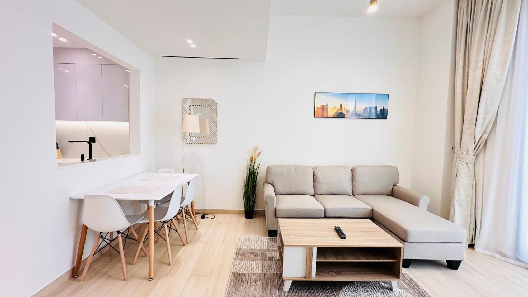 Oyo 1288 Fully Furnished 1bed @jvc Homestay Dubai