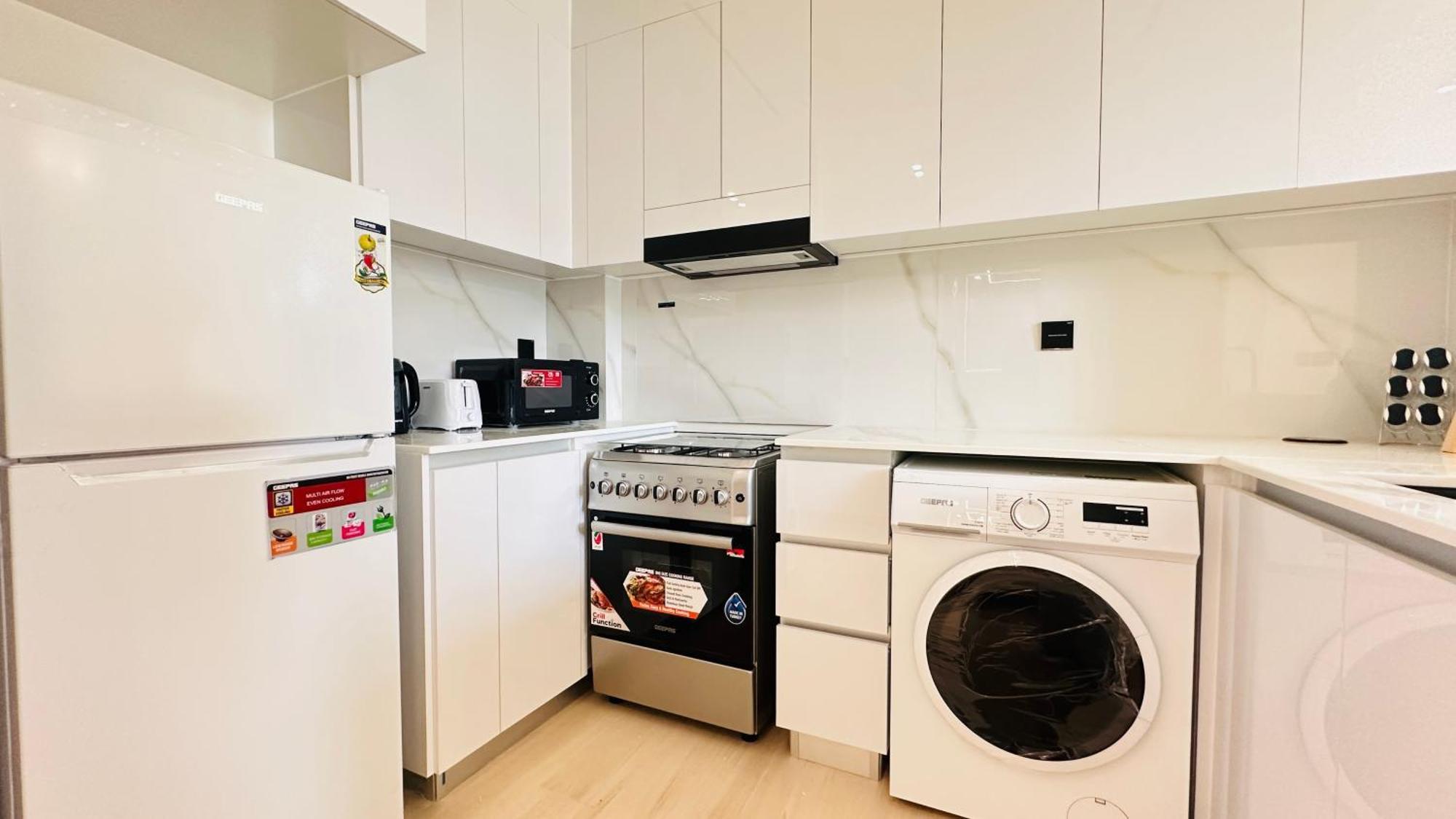 Homestay Oyo 1288 Fully Furnished 1bed @jvc Dubai