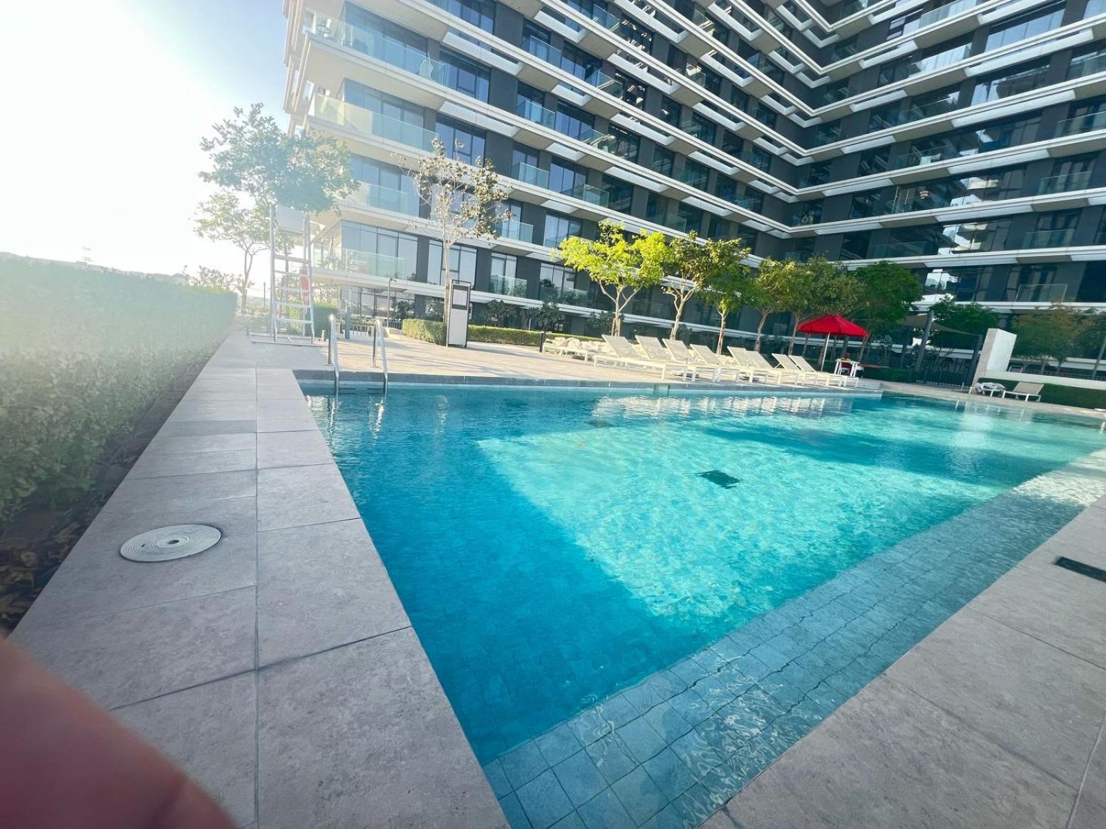 Apartamento Elegant One-bedroom In Hills For 4 Persons Dubai