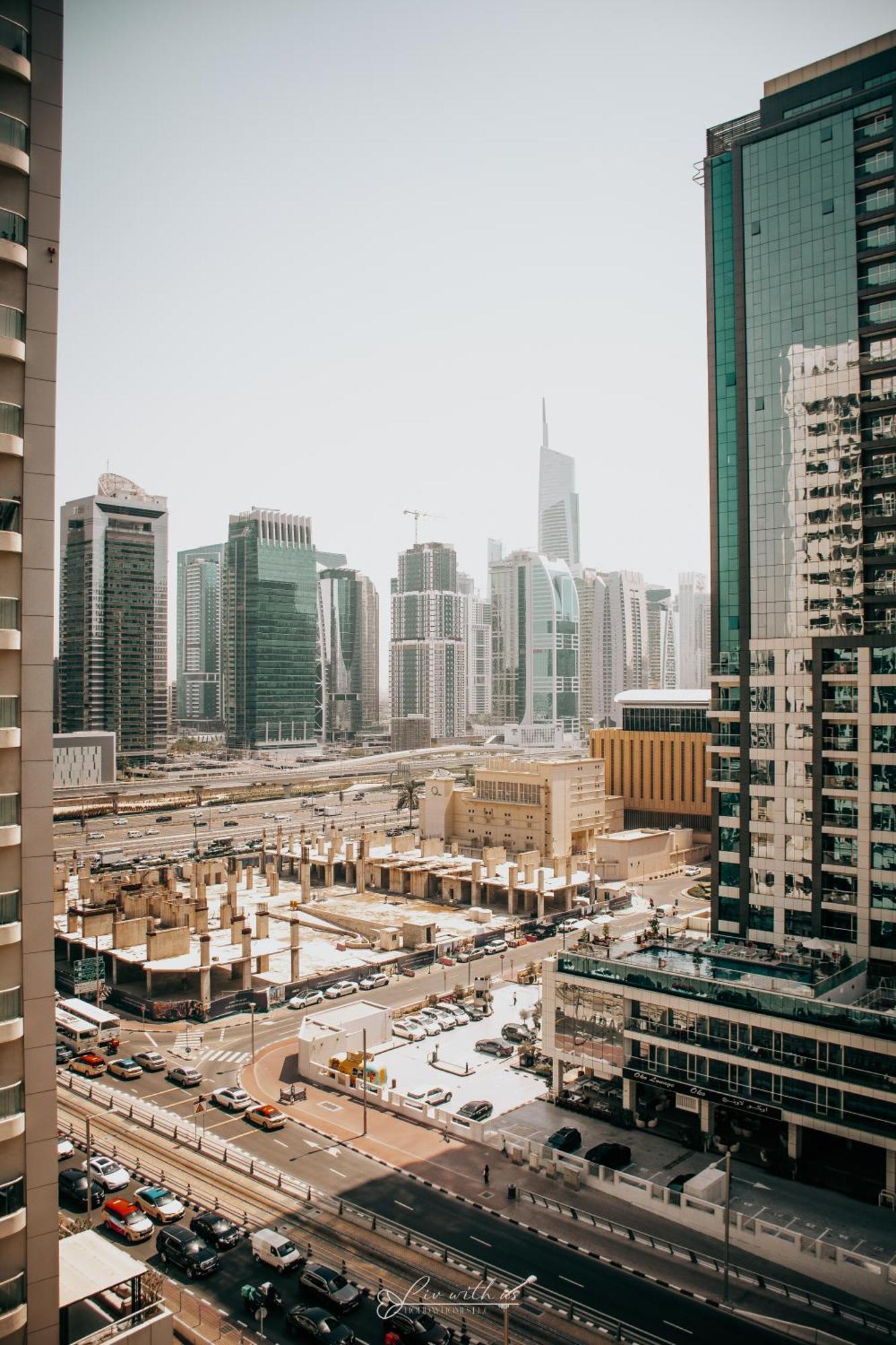 Livwithus - 2 Bedroom In Marina View Tower B Apartment Dubai