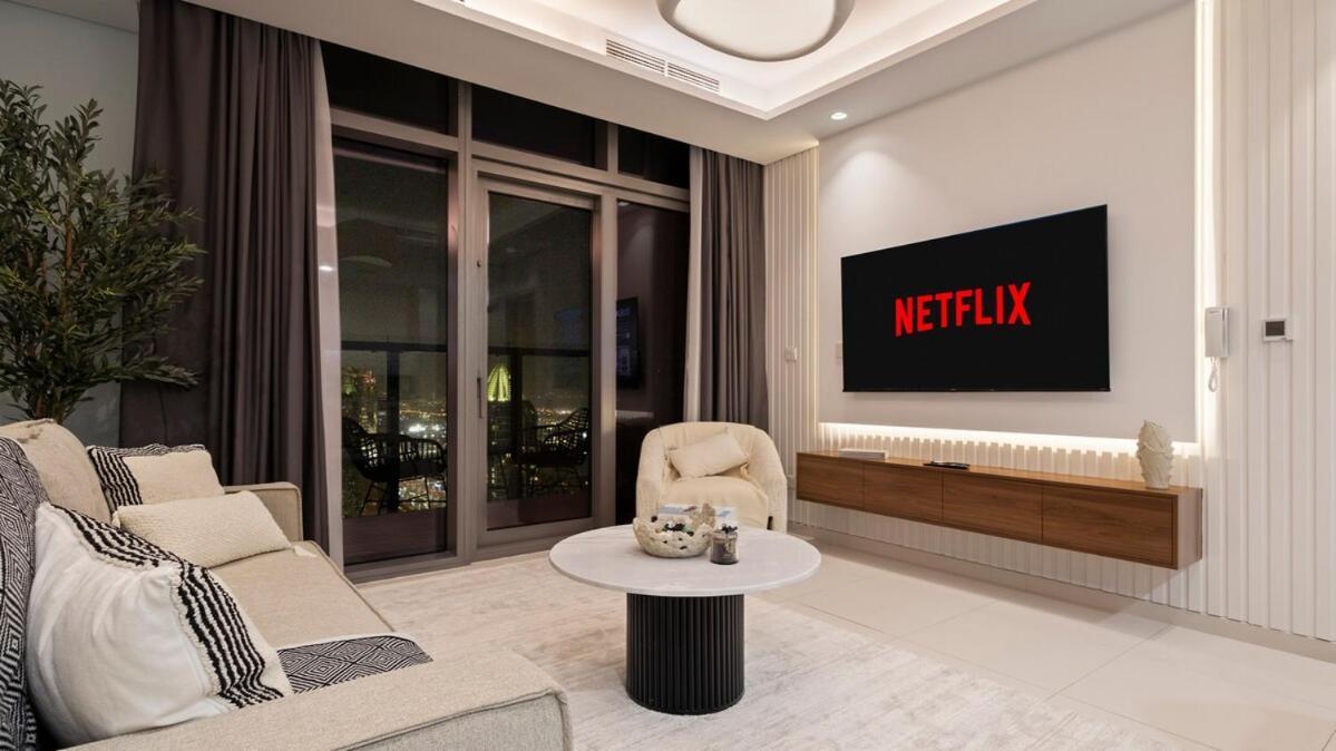 Stunning 1br High Floor With Rooftop Infinity Pool Apartment
