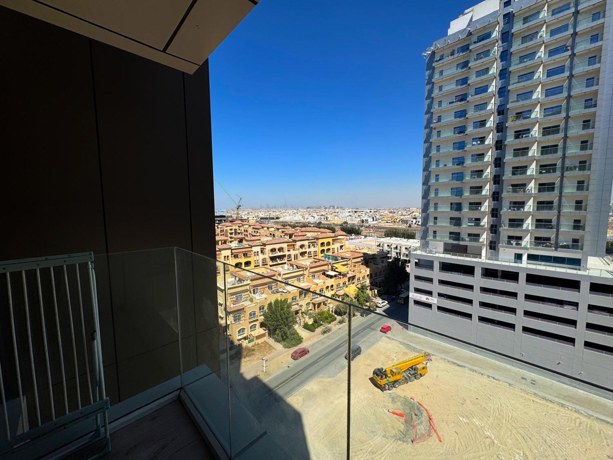 Luxrious L Jvc L At Milano Giovani Dubai