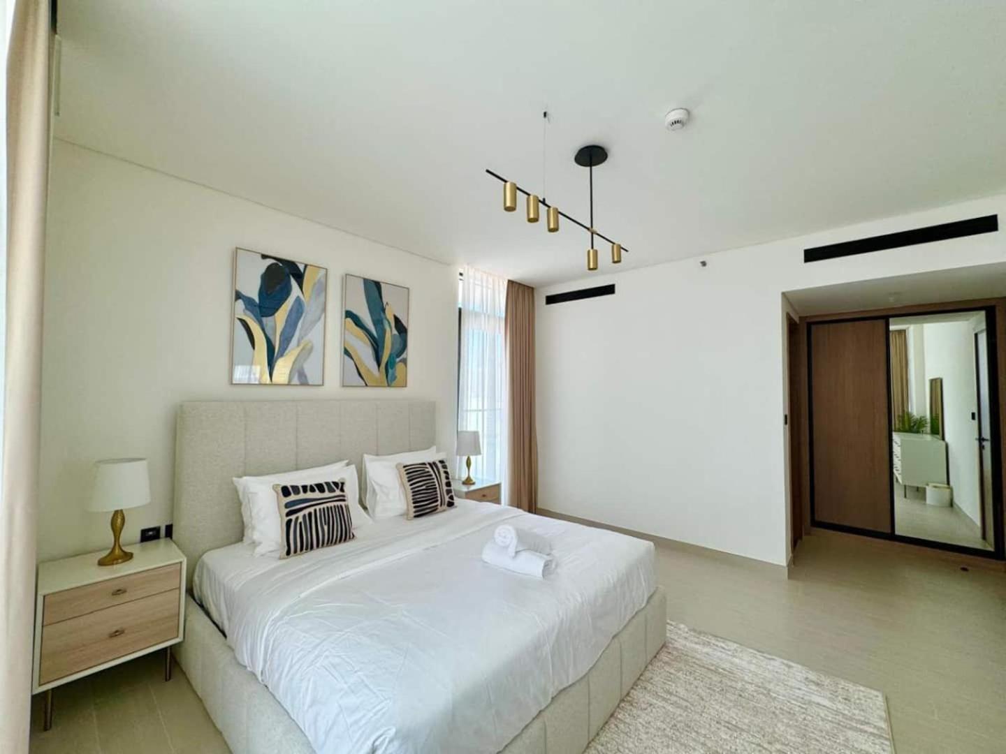 Luxurious And Spacious 1br With Balcony In Jvc * Dubai