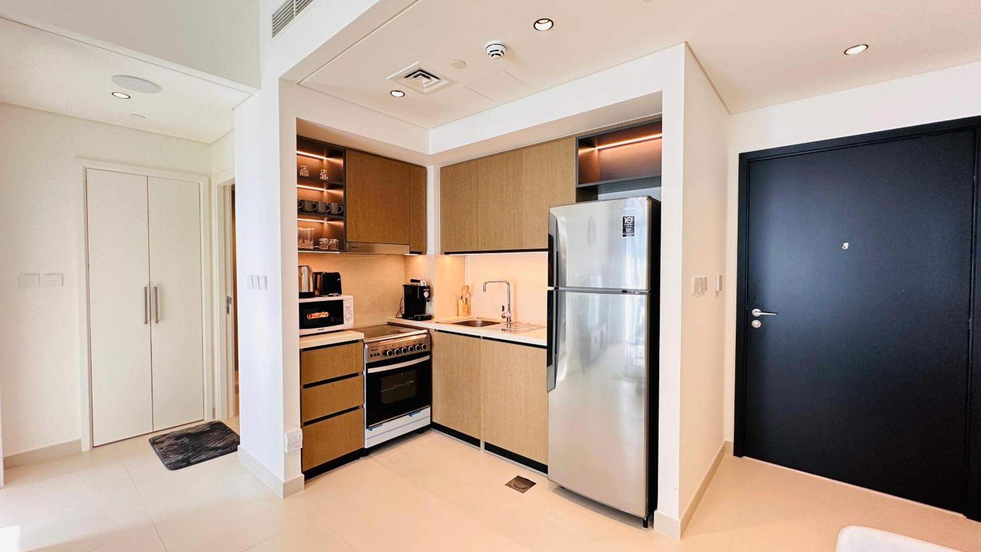 Luxury 1-bedroom At Burj Crown