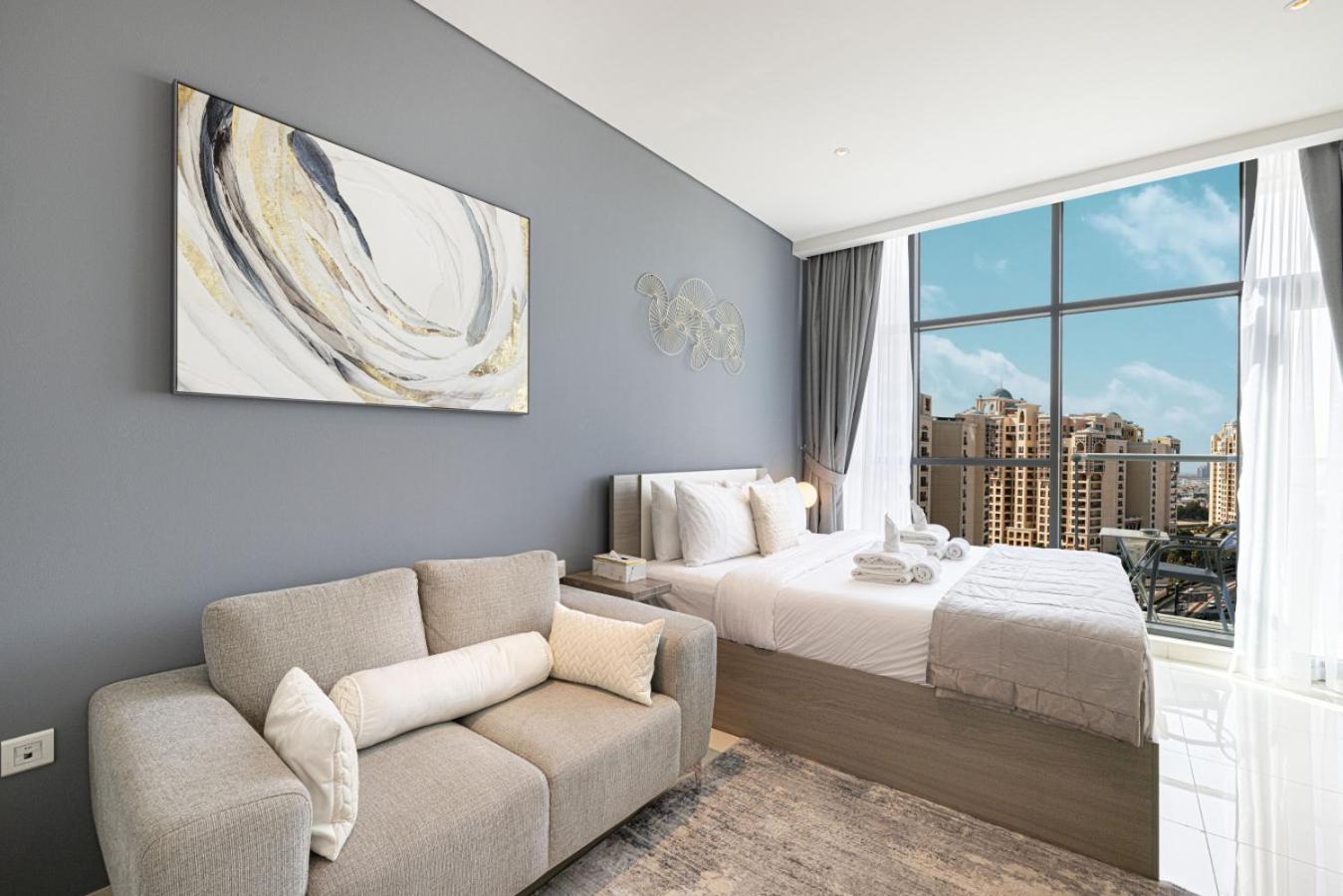 Seven Palm With Private Access And Infinity Pool Apartment