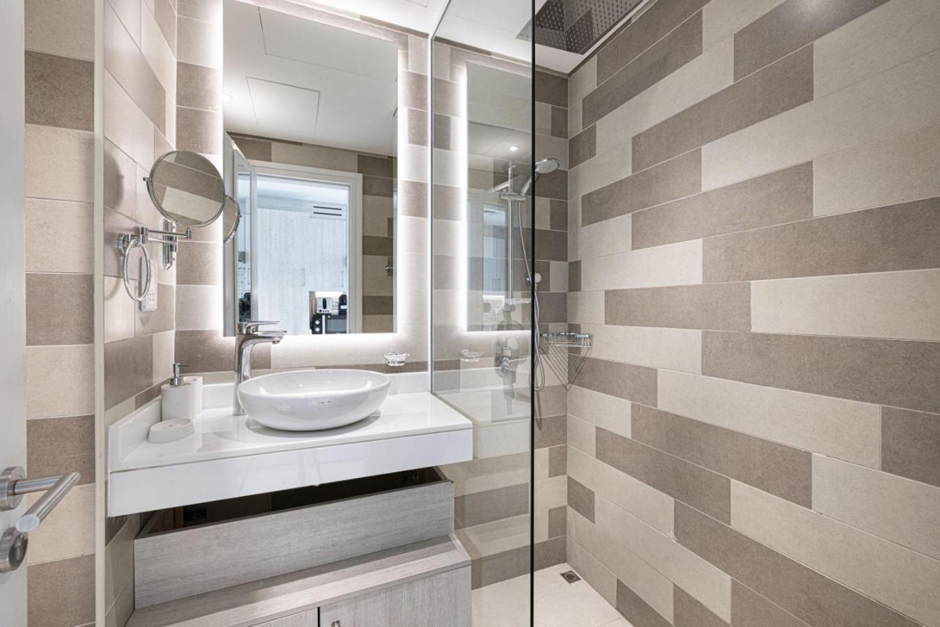 Seven Palm With Private Access And Infinity Pool * Dubai