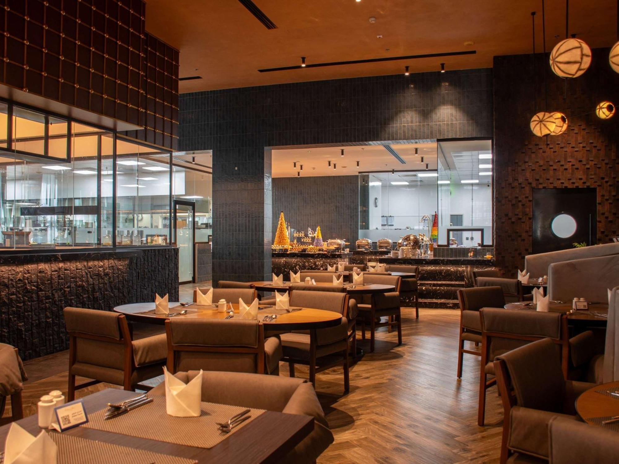 Novotel World Trade Centre 4*
