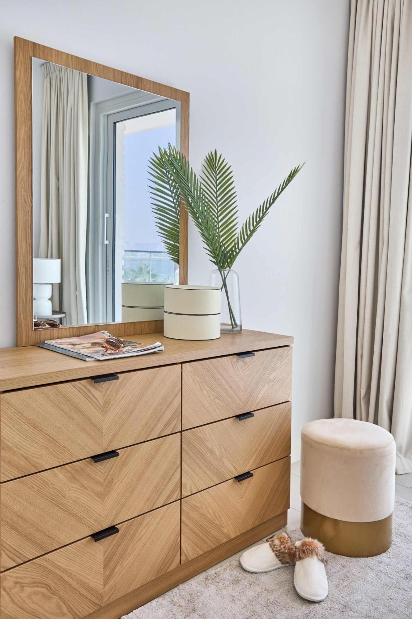 Frank Porter - La Vie Apartment Dubai