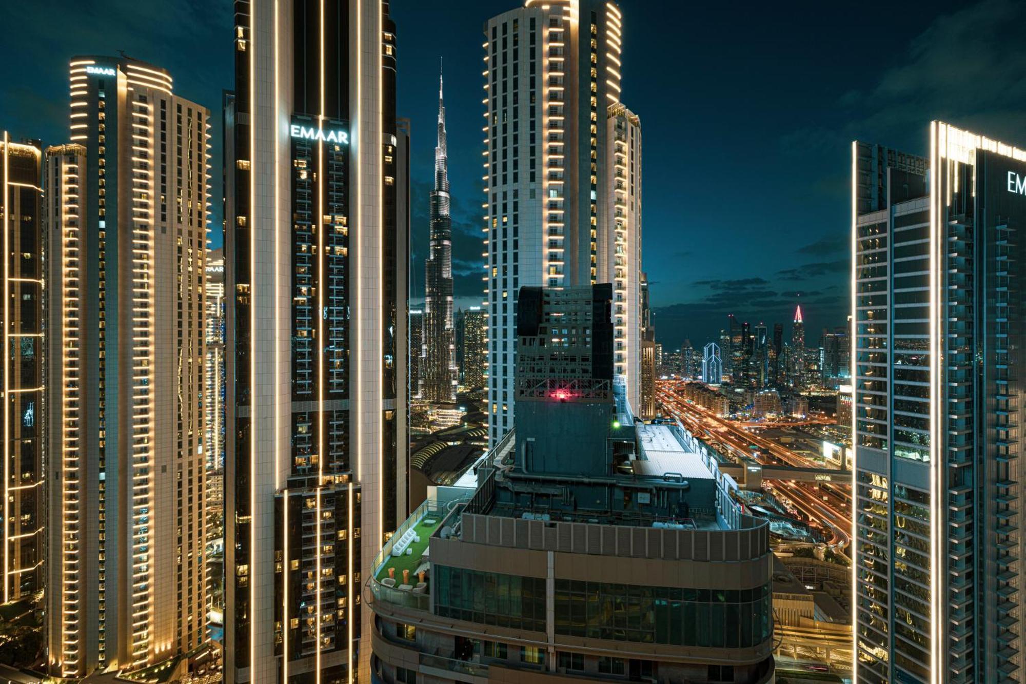 Luxe 6br Penthouse With Burj View & Private Cinema Apartment Dubai