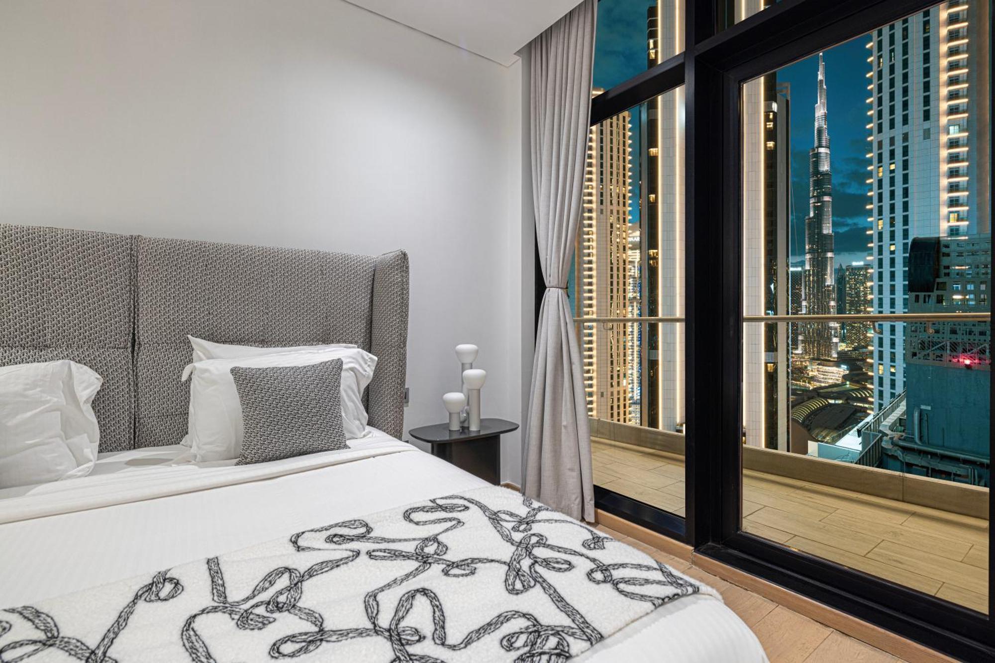 Luxe 6br Penthouse With Burj View & Private Cinema *
