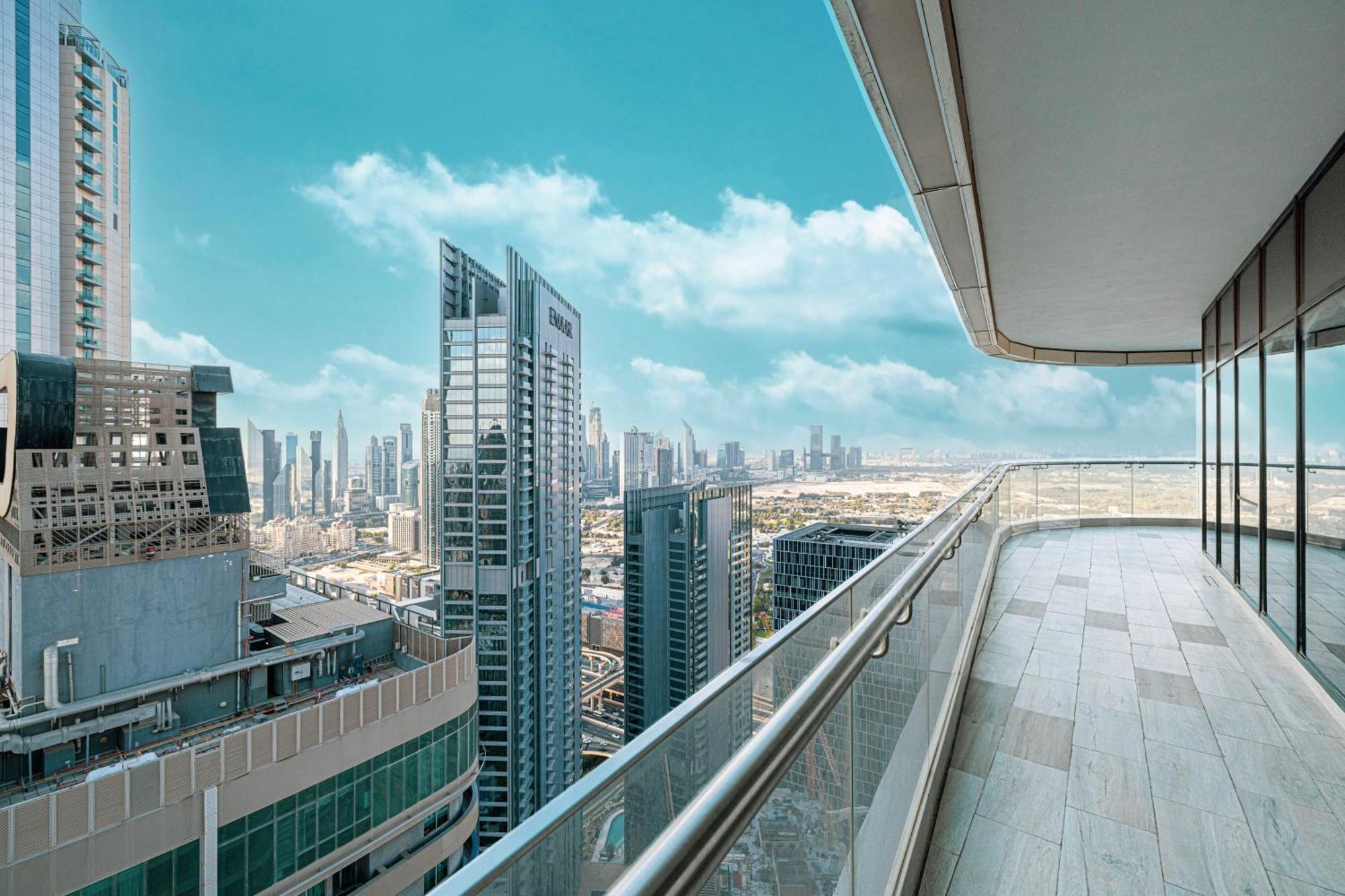 Luxe 6br Penthouse With Burj View & Private Cinema