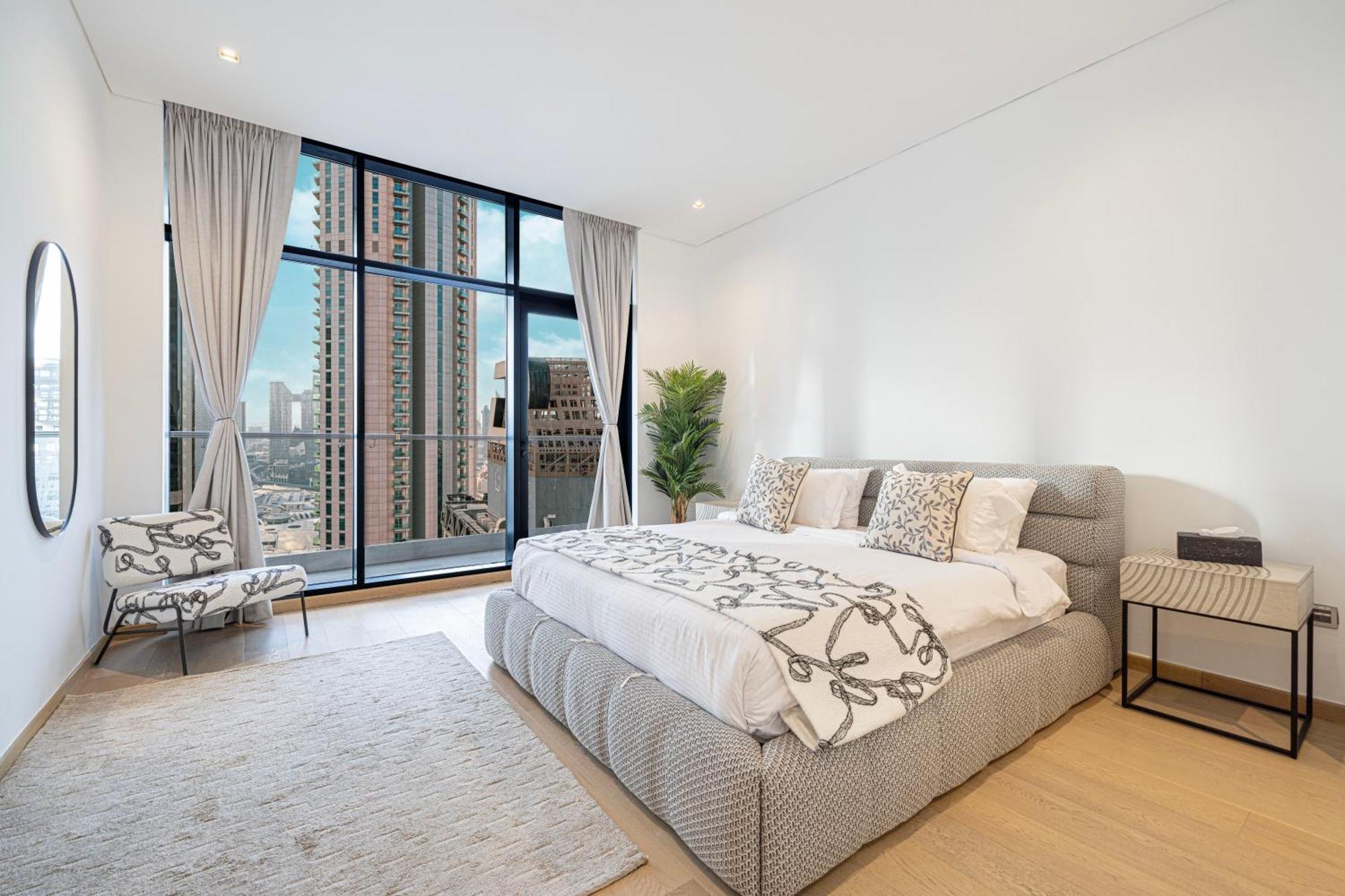 Luxe 6br Penthouse With Burj View & Private Cinema Apartment *