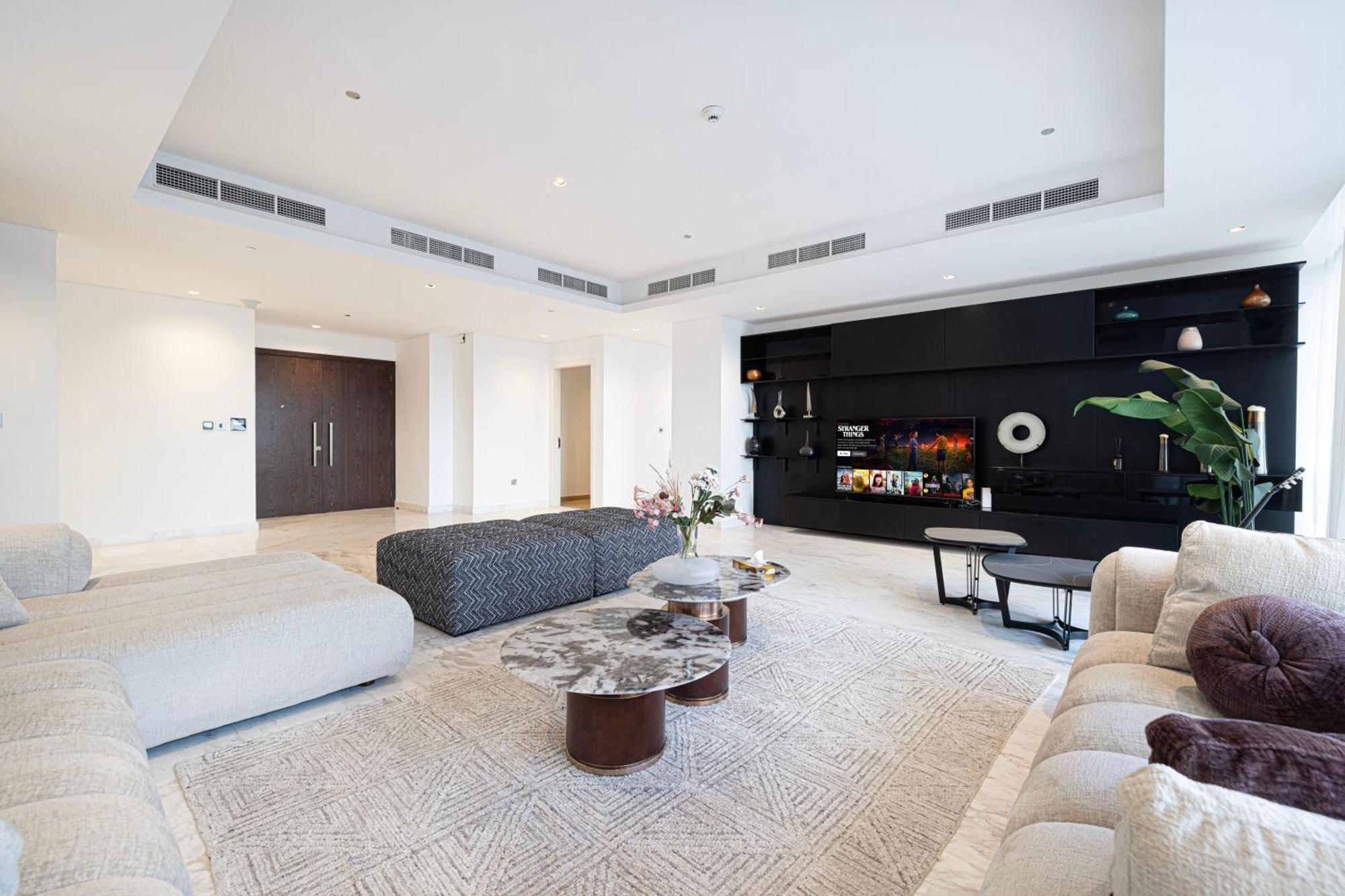 Luxe 6br Penthouse With Burj View & Private Cinema Apartment