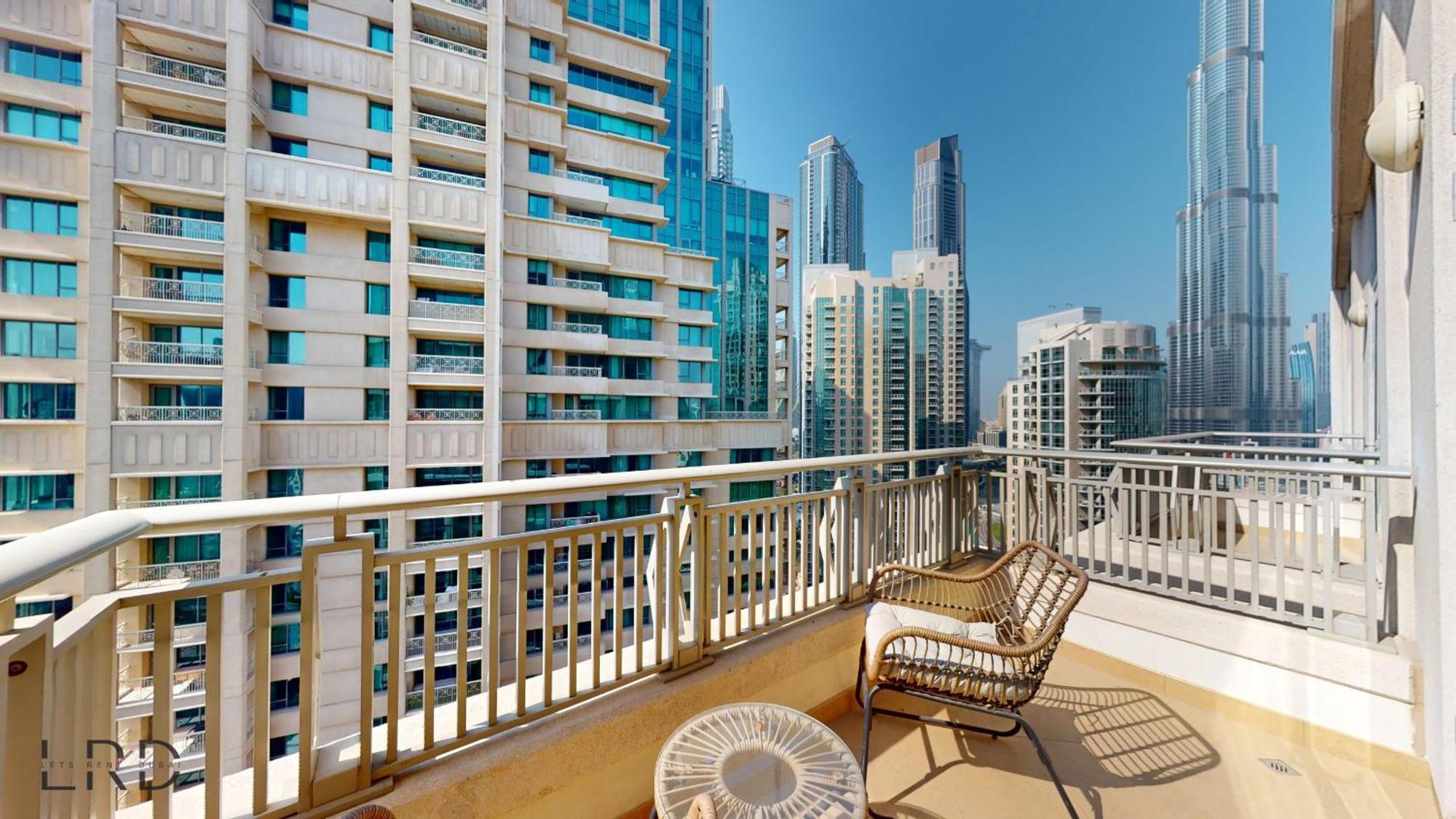 Sophisticated 1br With Burj Khalifa Views Apartment
