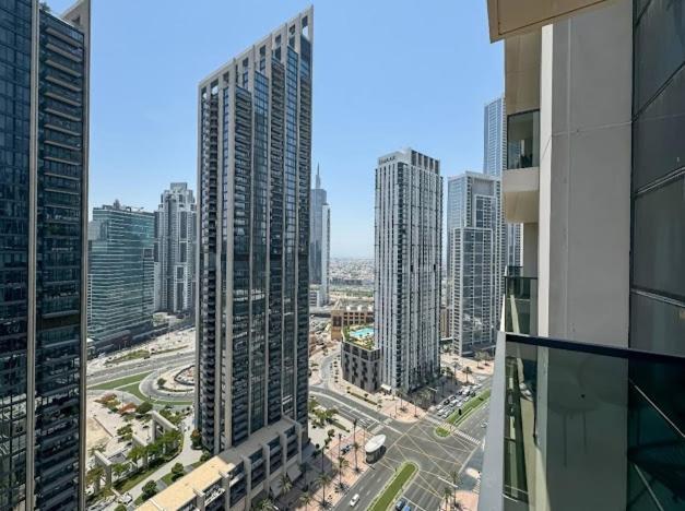 Apartamento Act One Tower Near Burj Khalifa,dubai Mall *