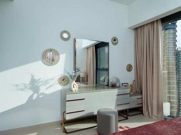 Apartamento Act One Tower Near Burj Khalifa,dubai Mall *