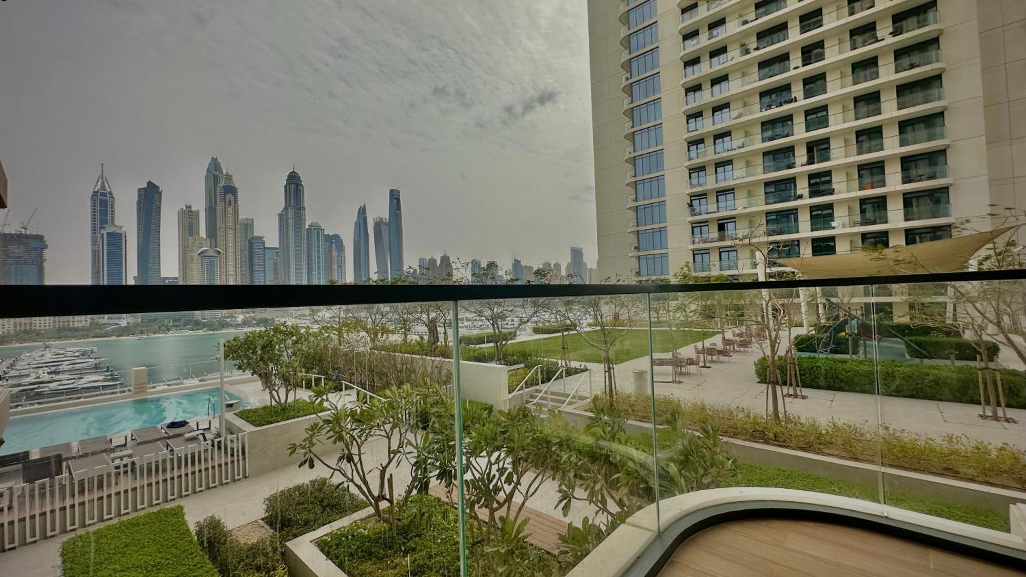 Luxury Beachfront In Marina Vista Tower 2 By Bhavan Apartment Dubai