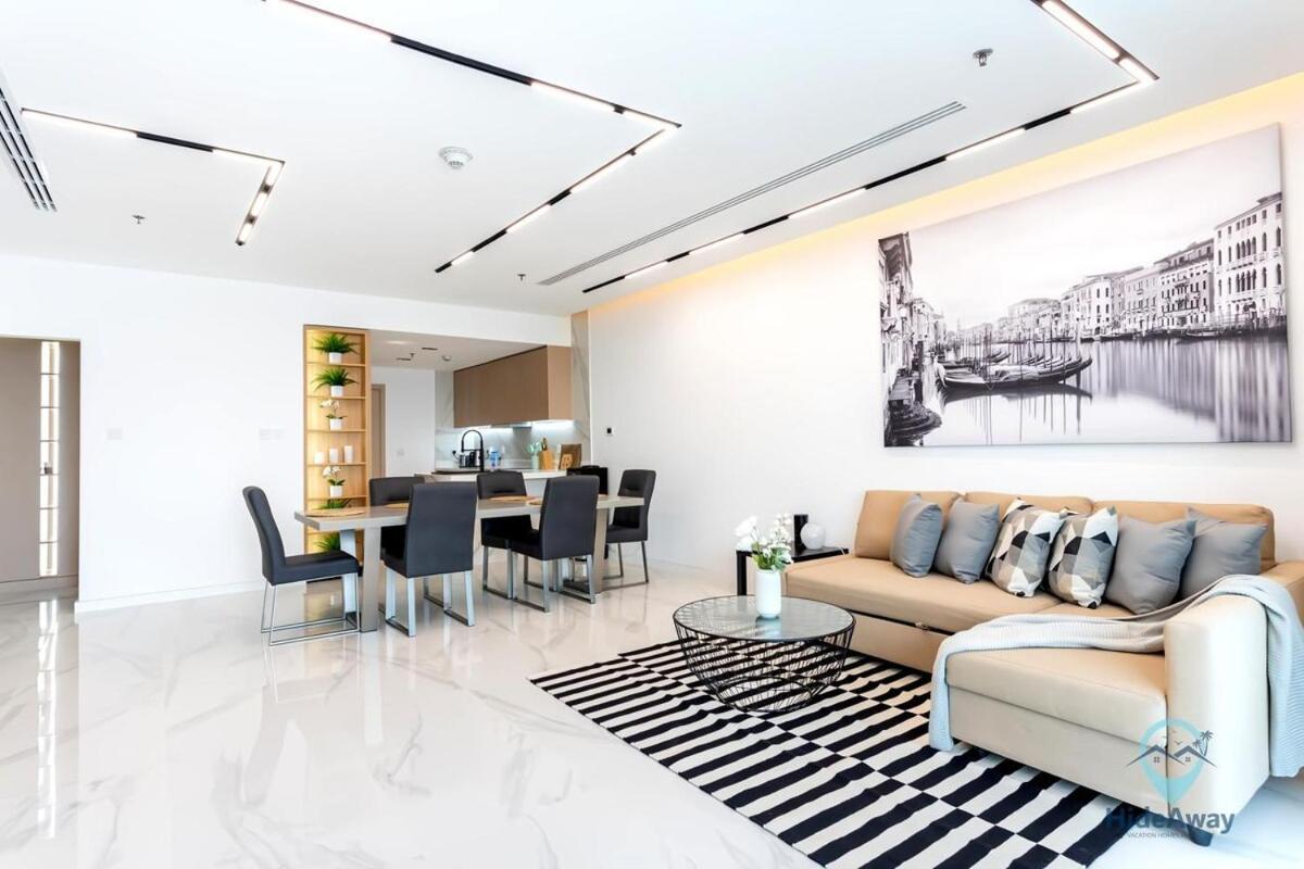 Bright Modern 1br Heart Of Jlt Skyline Views Apartment