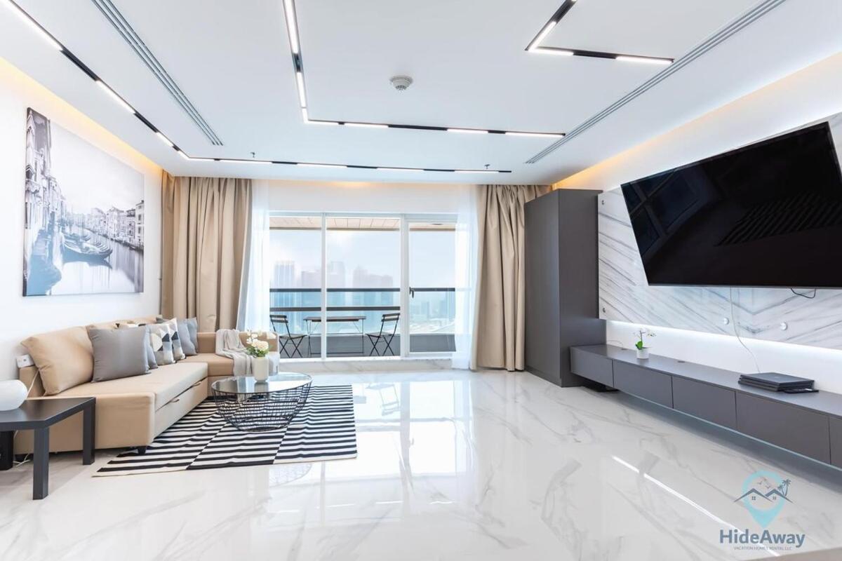 Bright Modern 1br Heart Of Jlt Skyline Views *