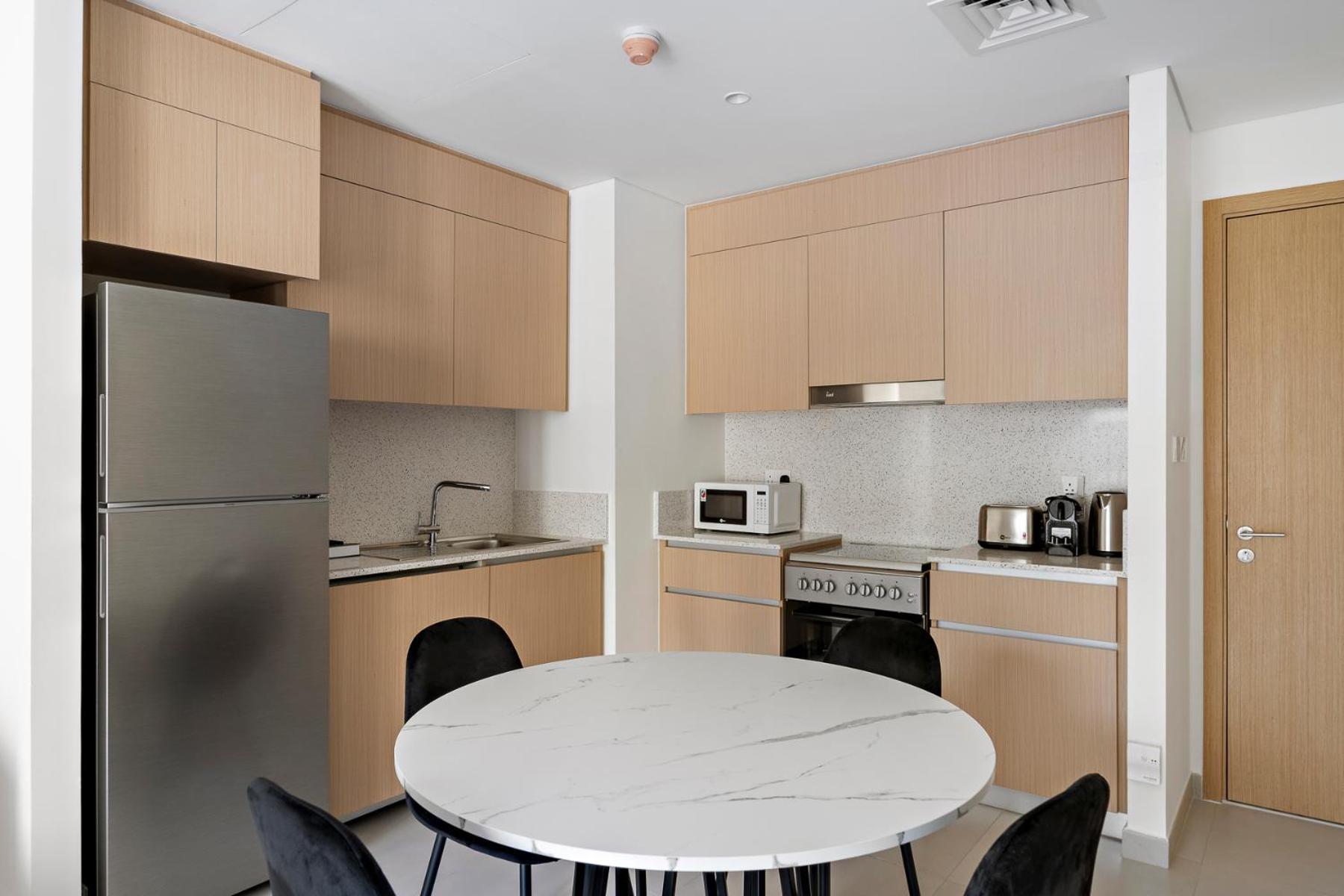 1br Summer 4 Direct Access *