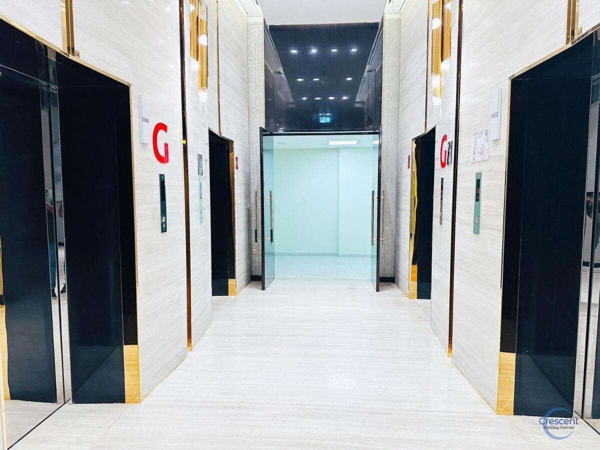 Luxurious In Damac Hills Apartment