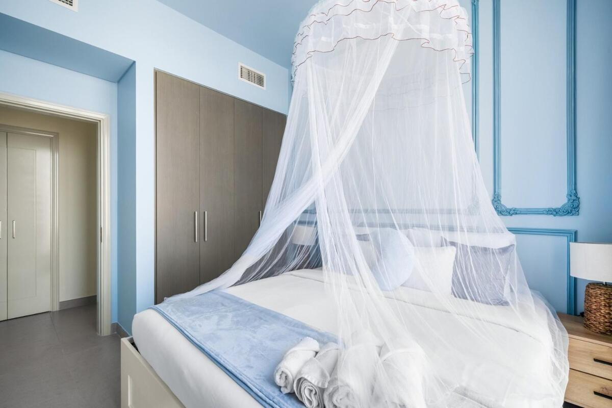 King 2br Lux Apt-5mins Mall-downtown Apartamento Dubai