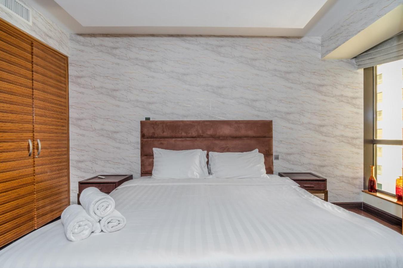 Apartment Artistic Penthouse With Amazing Jbr And Sea View